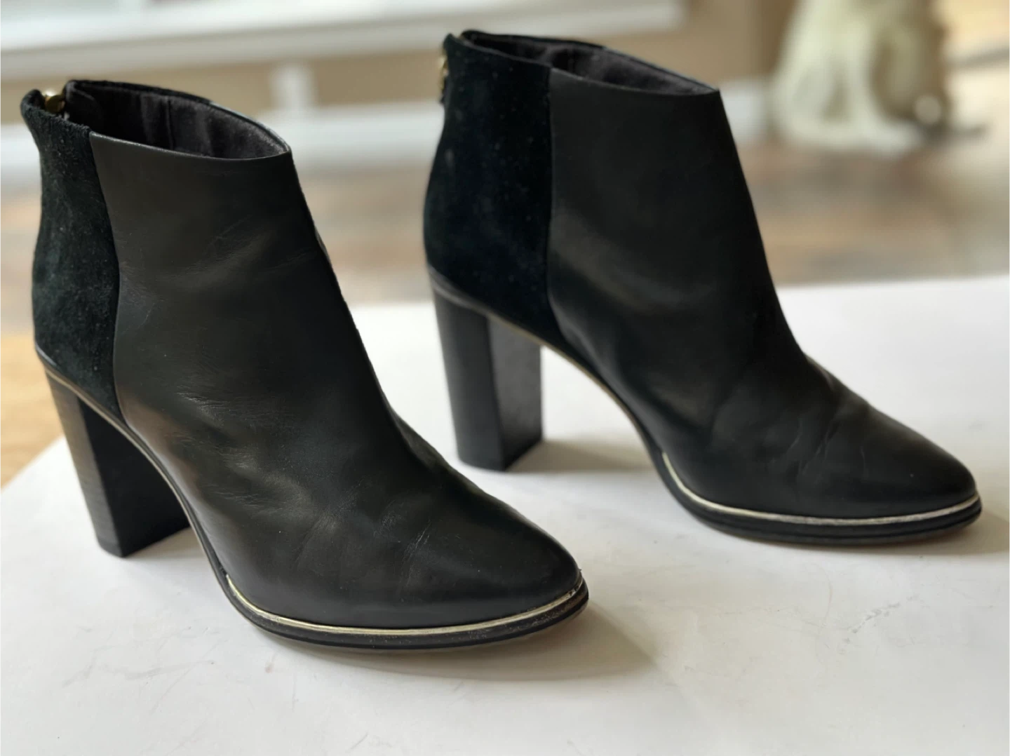 TED BAKER Black Leather Heeled Ankle Boots