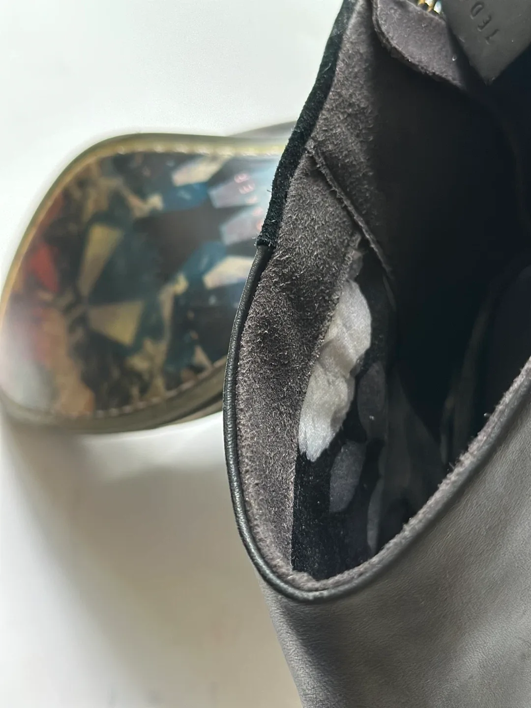 TED BAKER Black Leather Heeled Ankle Boots image indicator(9)