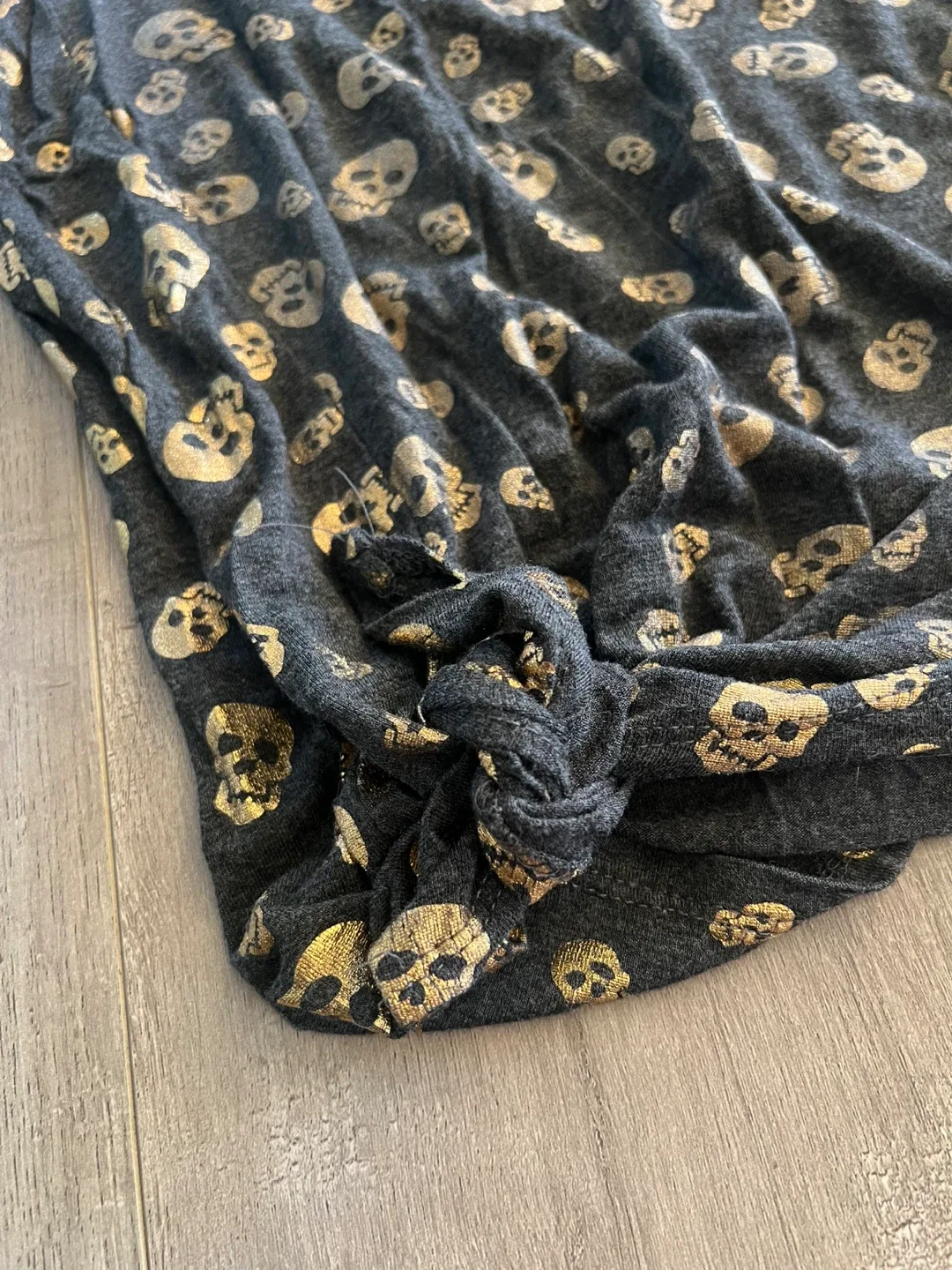 🥕 Trendyland Halloween Skull Print Tunic Top - Size S image indicator(8)