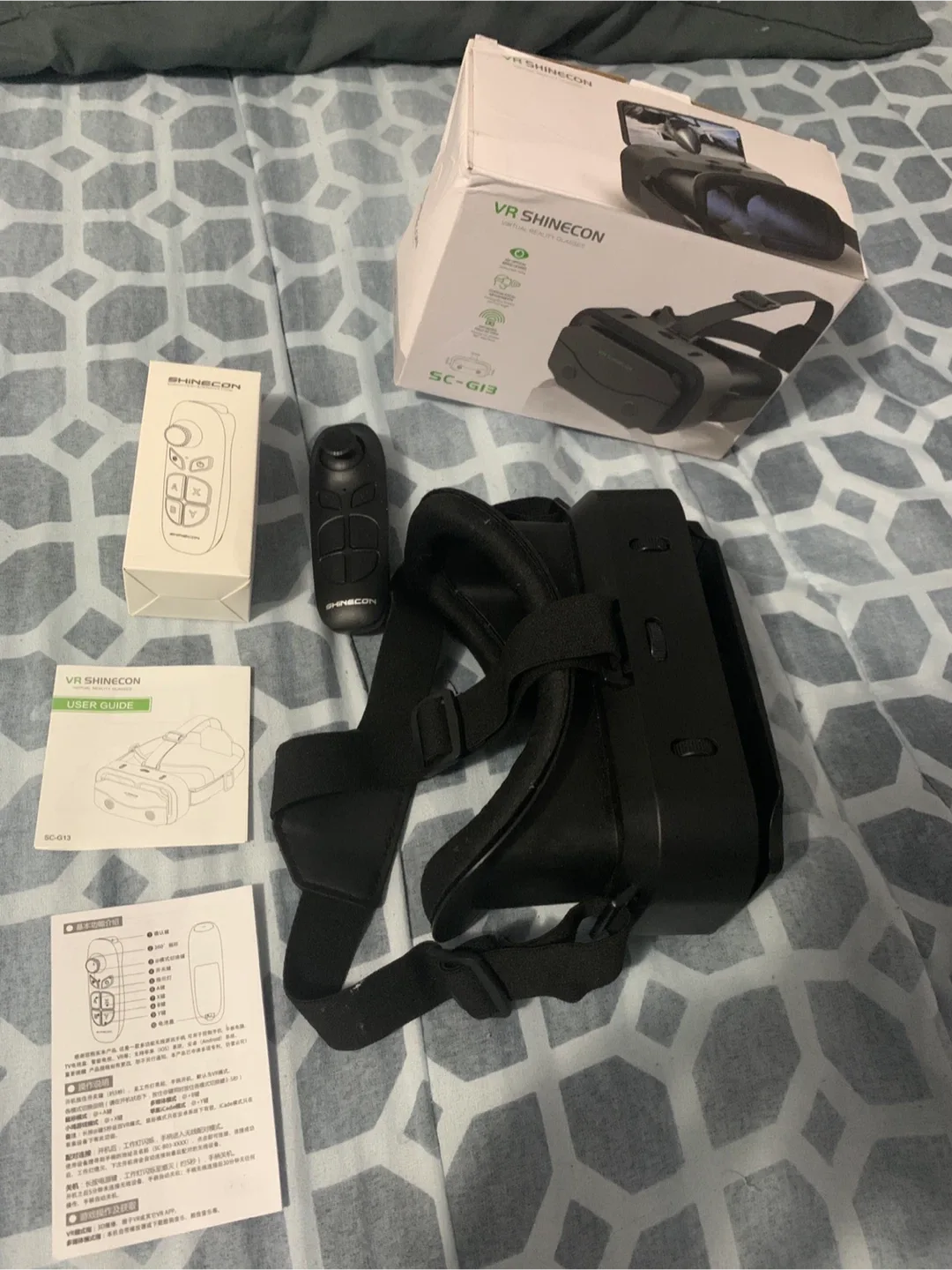 VR Shinecon SC-G13 Virtual Reality Glasses - Like New! thumbnail