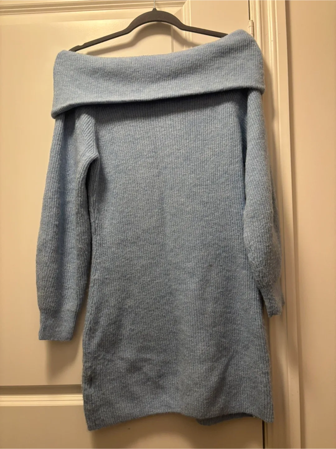 H&M Off-the-Shoulder Dress image indicator(2)