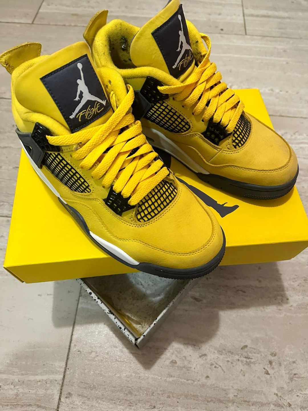 Air Jordan 4 Retro Lightning (2021) Size 8 - photo 4