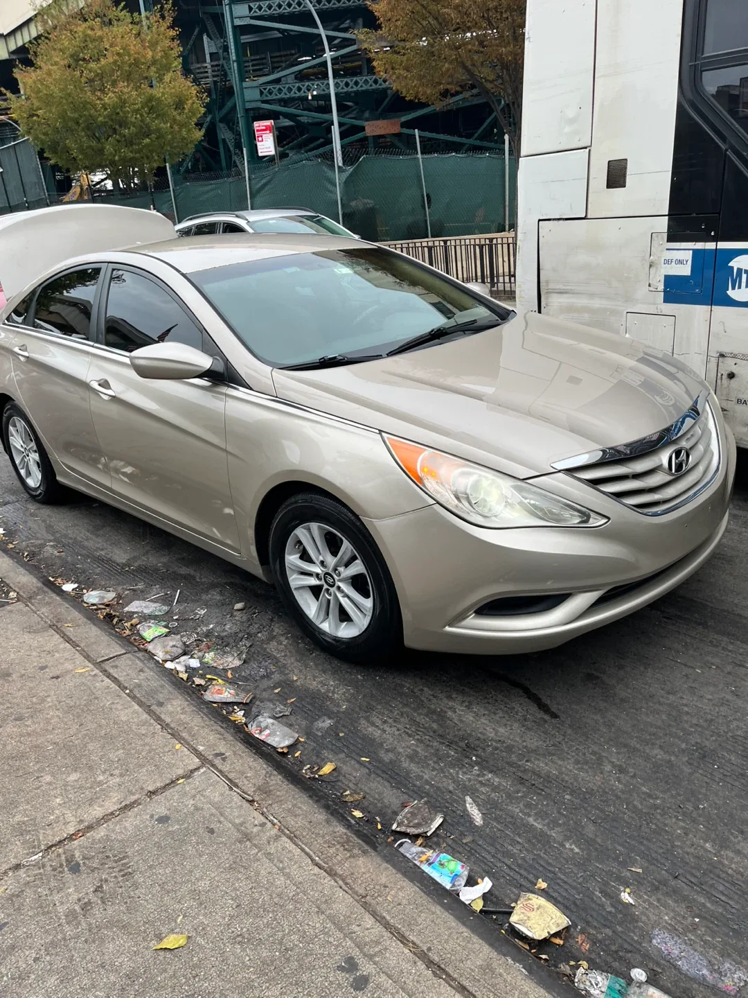 Hyundai Sonata - Sedan image indicator(6)