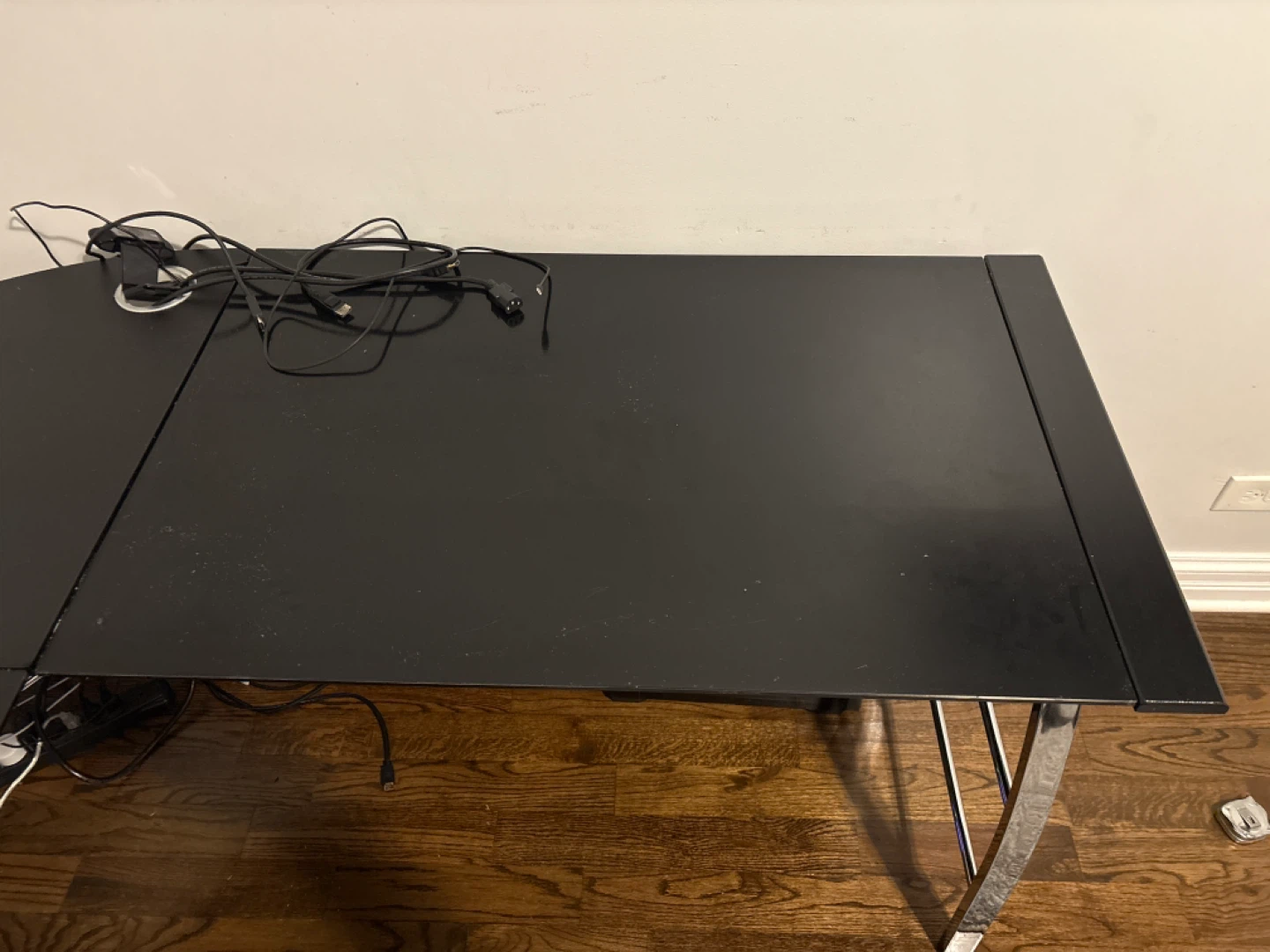 Black L-Shaped Desk with Silver Legs - photo 4