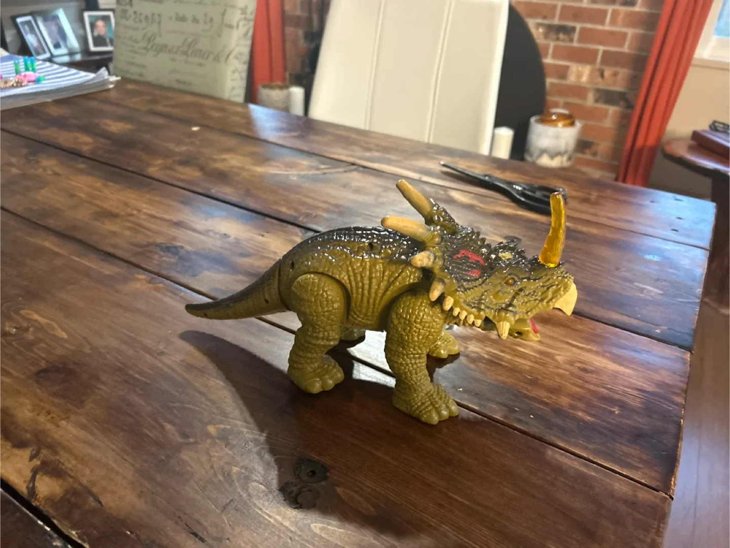 Dinosaur Toy image indicator(2)