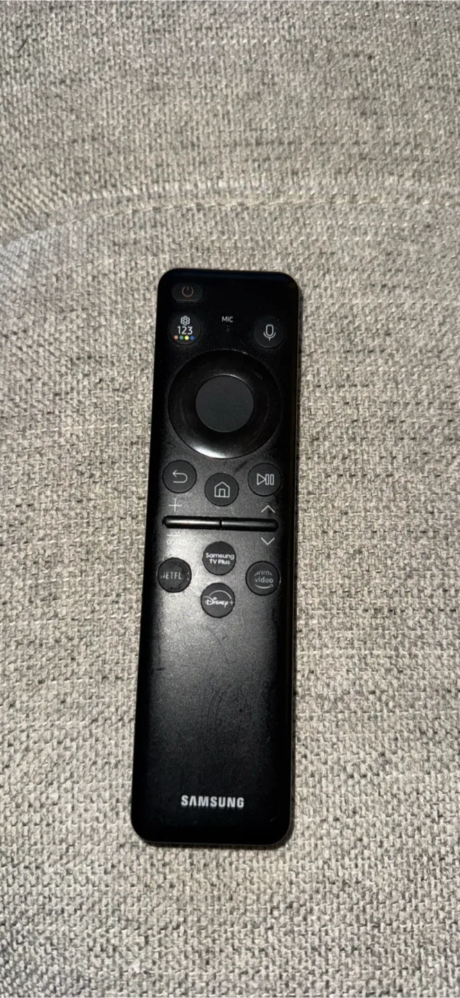 65” Samsung Smart TV CU8000 image indicator(4)