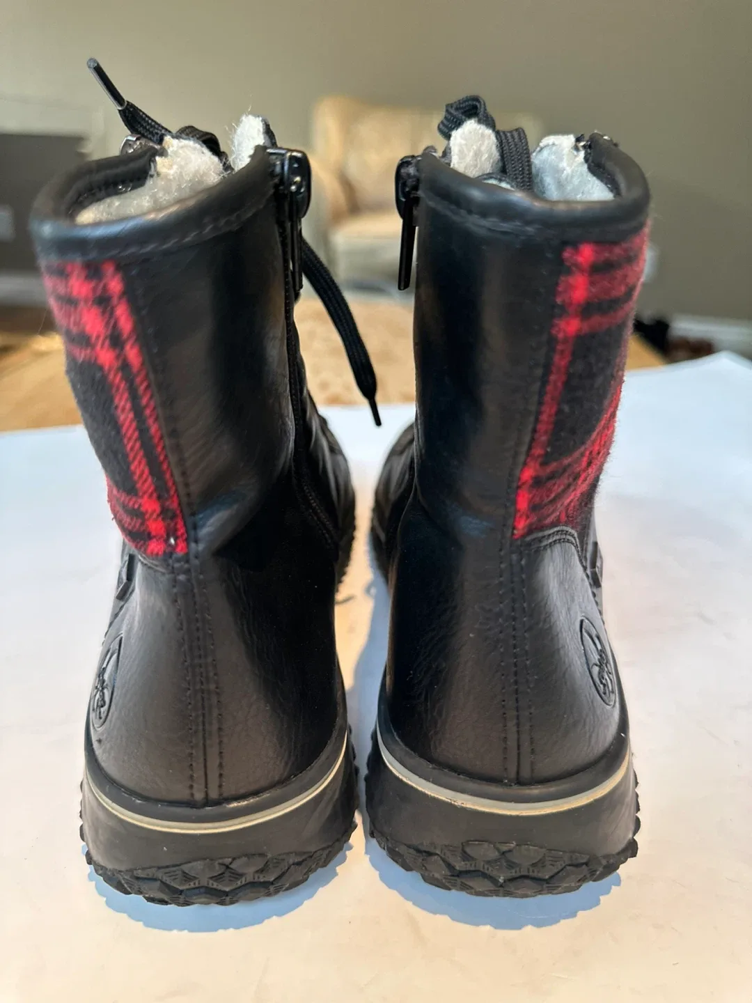 Rieker Black & Red leather Ankle Boots - Size EUR 40/ US 9-9.5 image indicator(6)