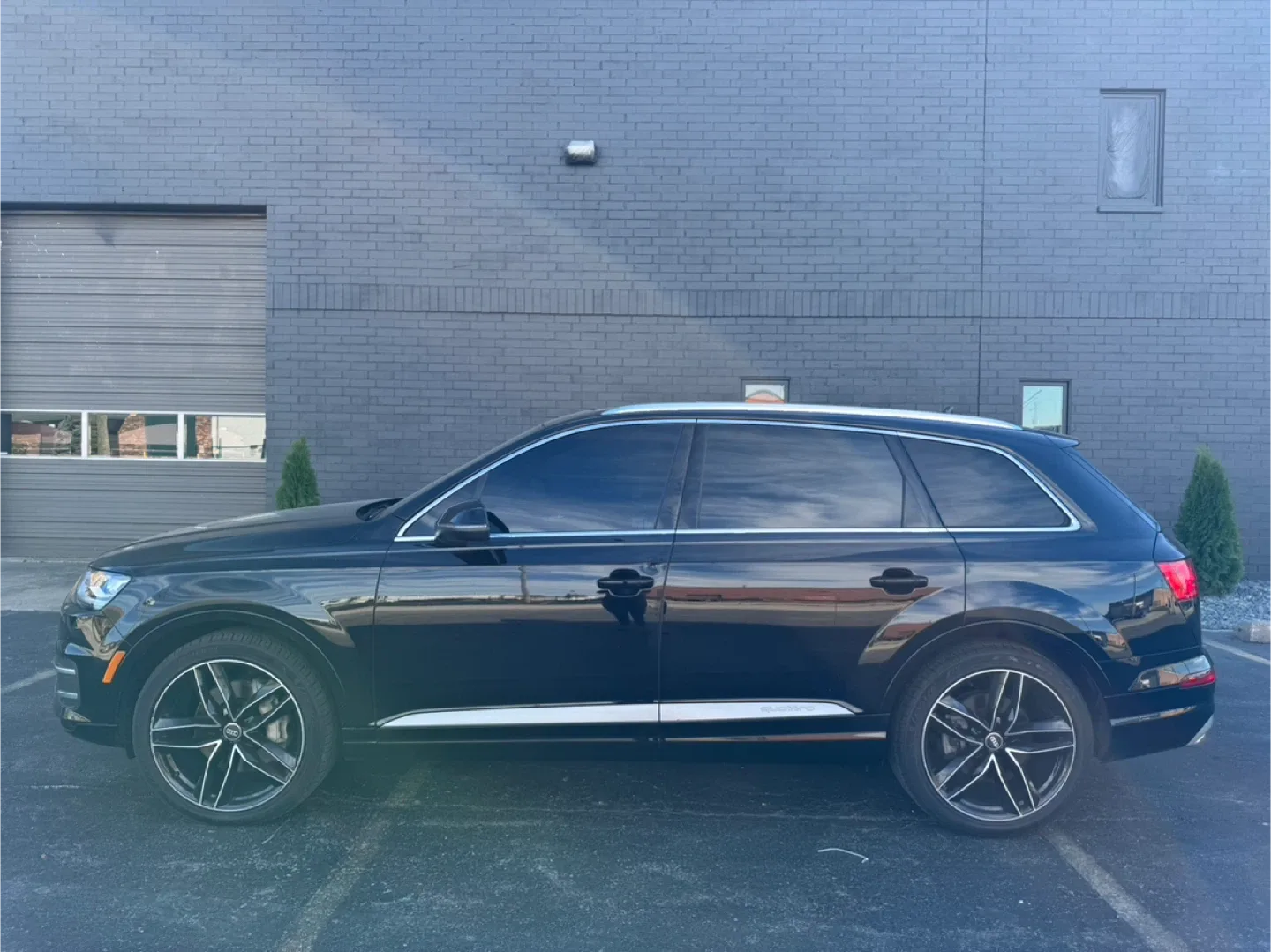 2017 Audi Q7 · 3.0T Quattro Premium Sport Utility 4D image indicator(4)