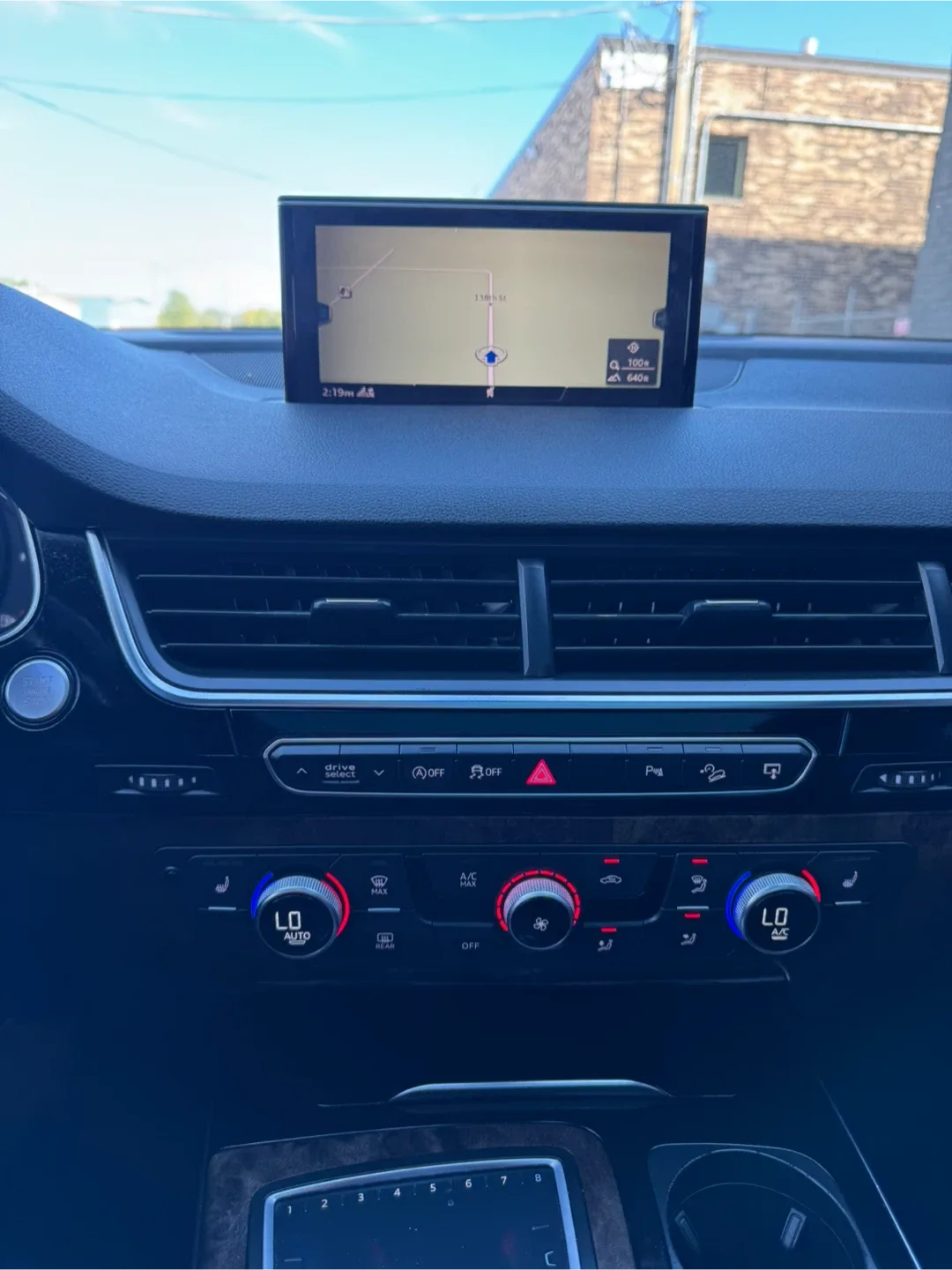 2017 Audi Q7 · 3.0T Quattro Premium Sport Utility 4D image indicator(9)