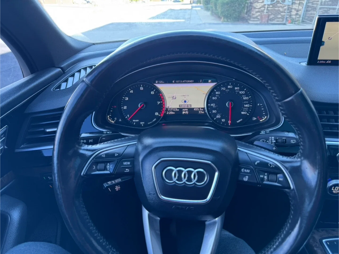 2017 Audi Q7 · 3.0T Quattro Premium Sport Utility 4D image indicator(10)