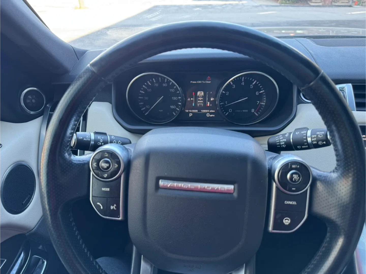 2015 Land Rover Range Rover Sport · HSE Sport Utility 4D image indicator(10)