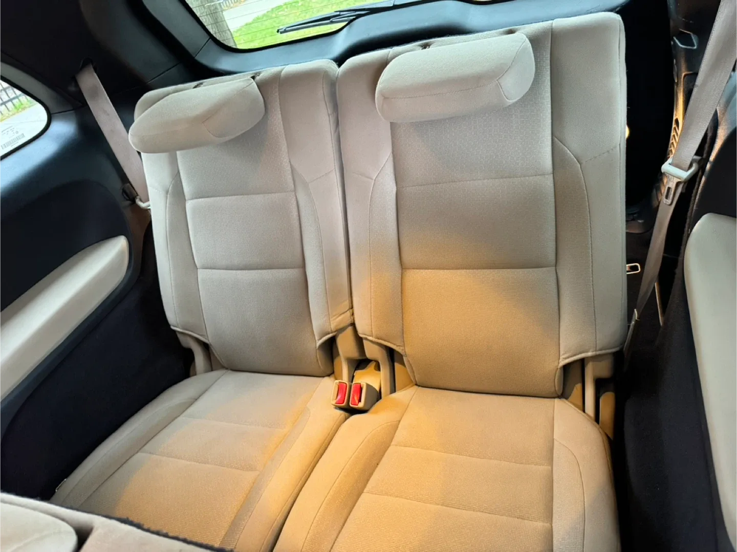 2016 Dodge Durango · SXT Sport Utility 4D image indicator(7)