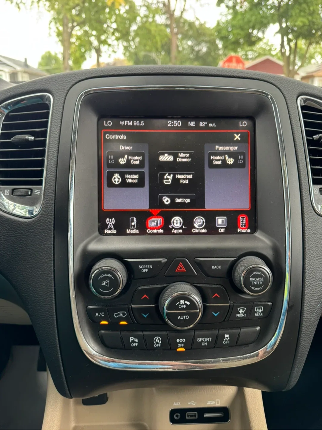 2016 Dodge Durango · SXT Sport Utility 4D image indicator(9)