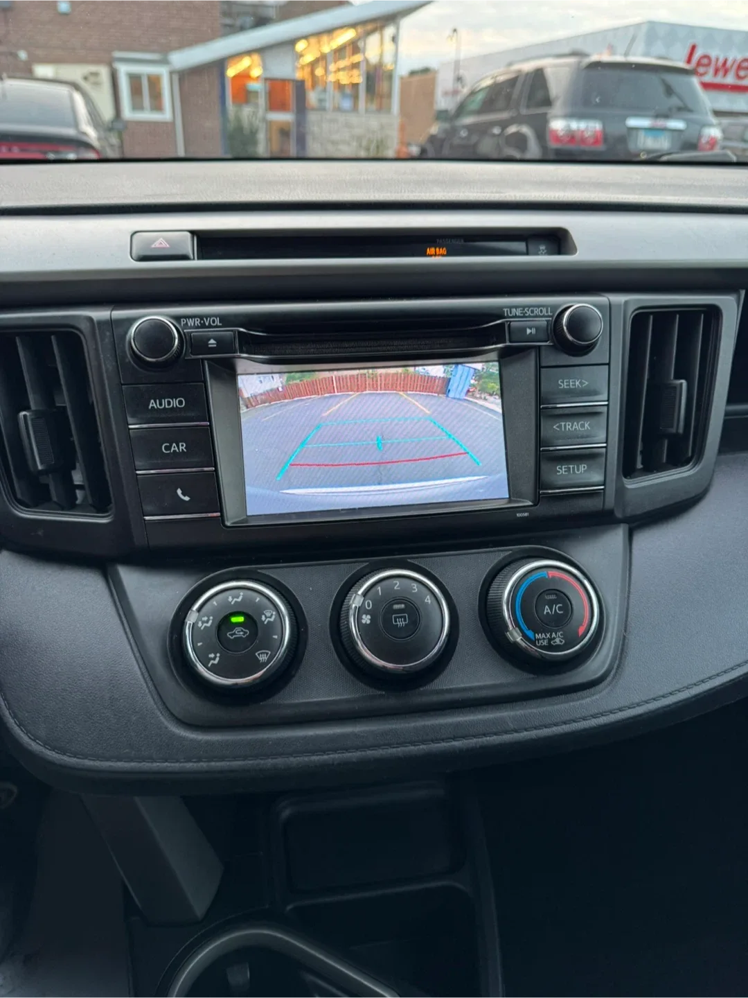 2016 Toyota RAV4 · LE Sport Utility 4D image indicator(9)