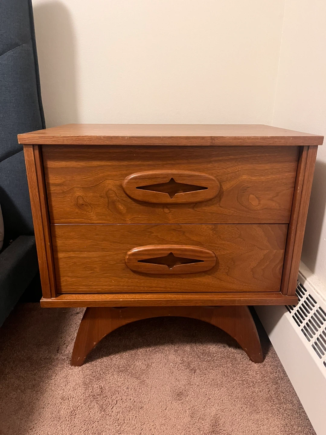 Vintage Mid-Century Modern Nightstand - photo 5