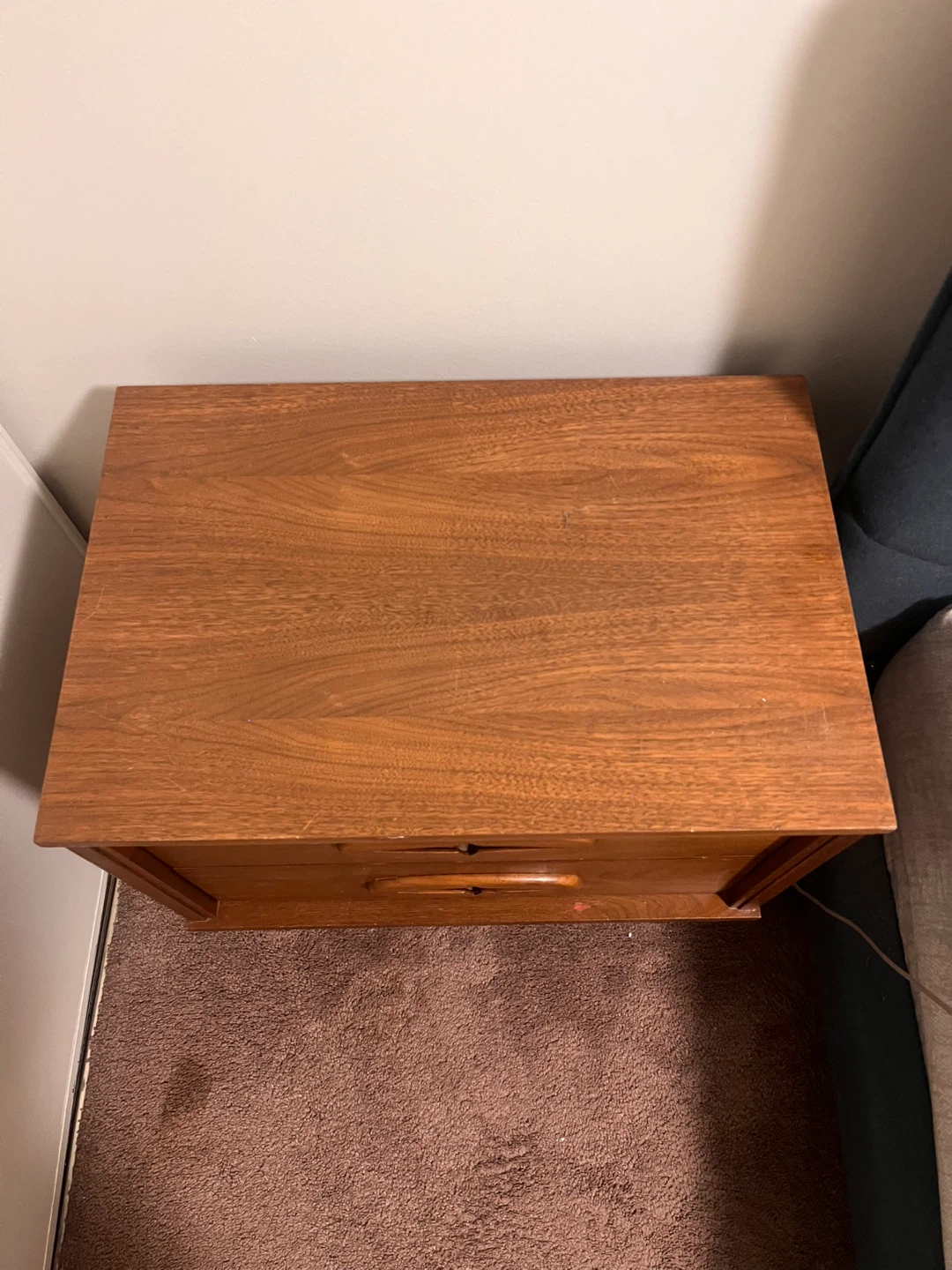Vintage Mid-Century Modern Nightstand - photo 3