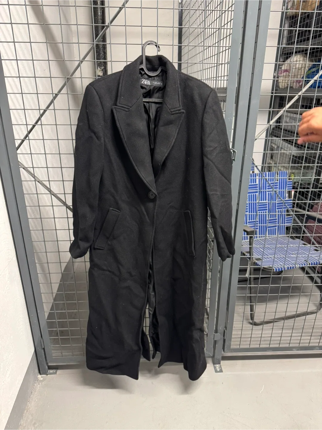 Zara Black Wool Blend Coat - Size L image indicator(3)