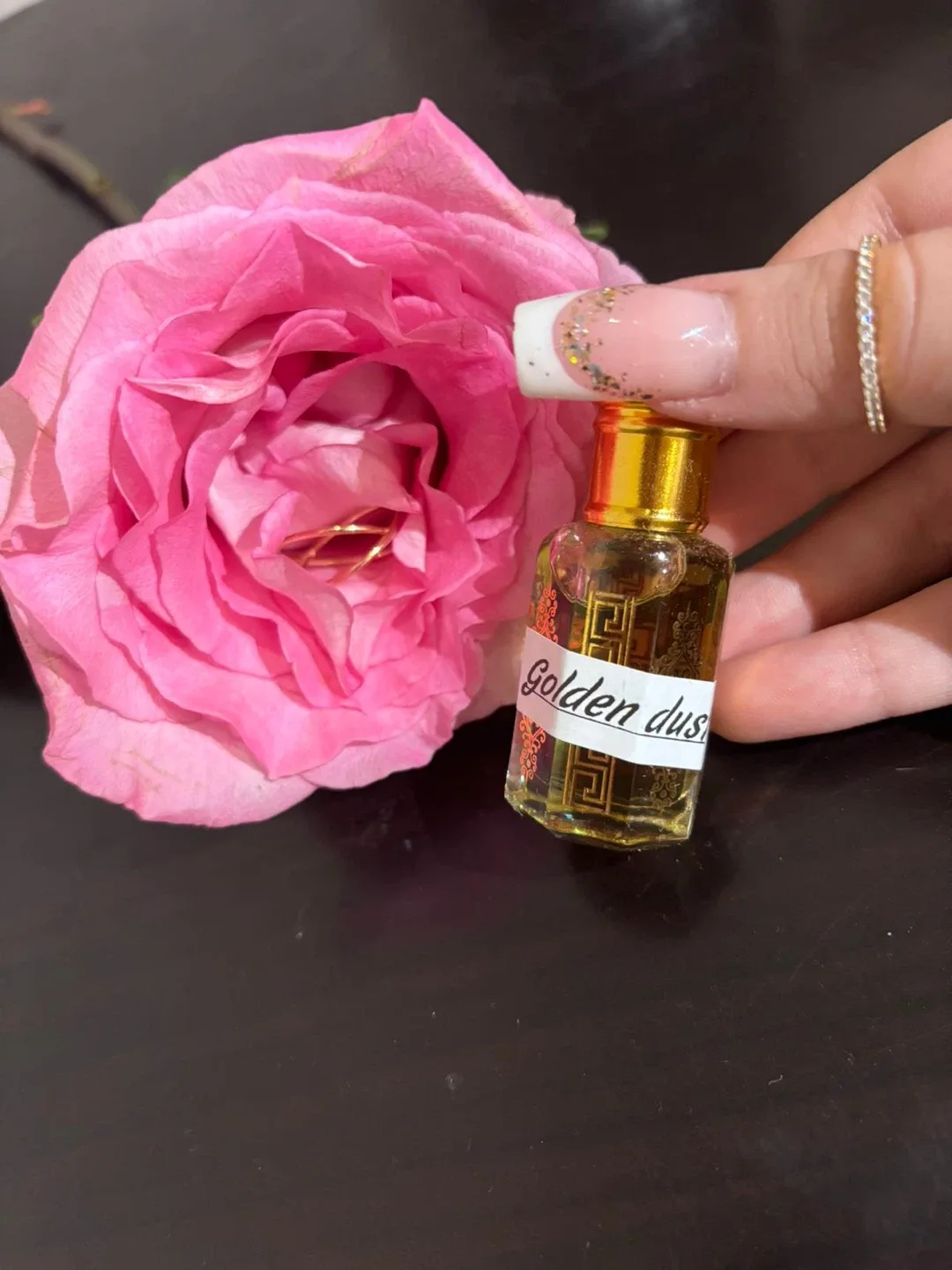 Variety of Perfume and cologne aroma oils image indicator(3)