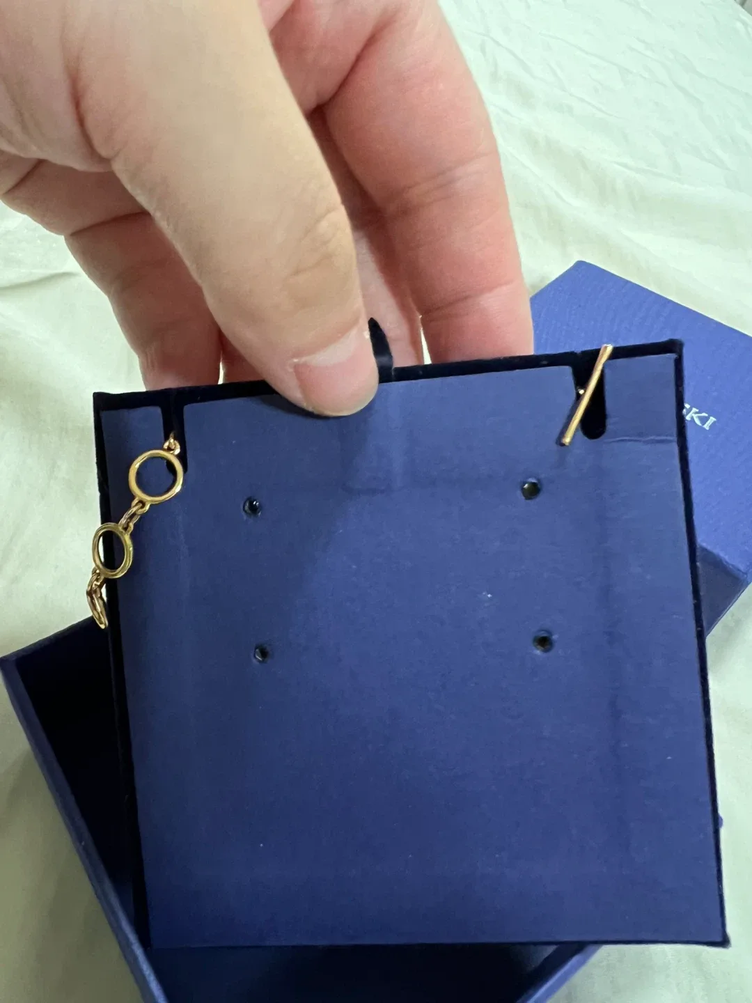 Swarovski Rose Gold Bracelet with Crystals image indicator(3)