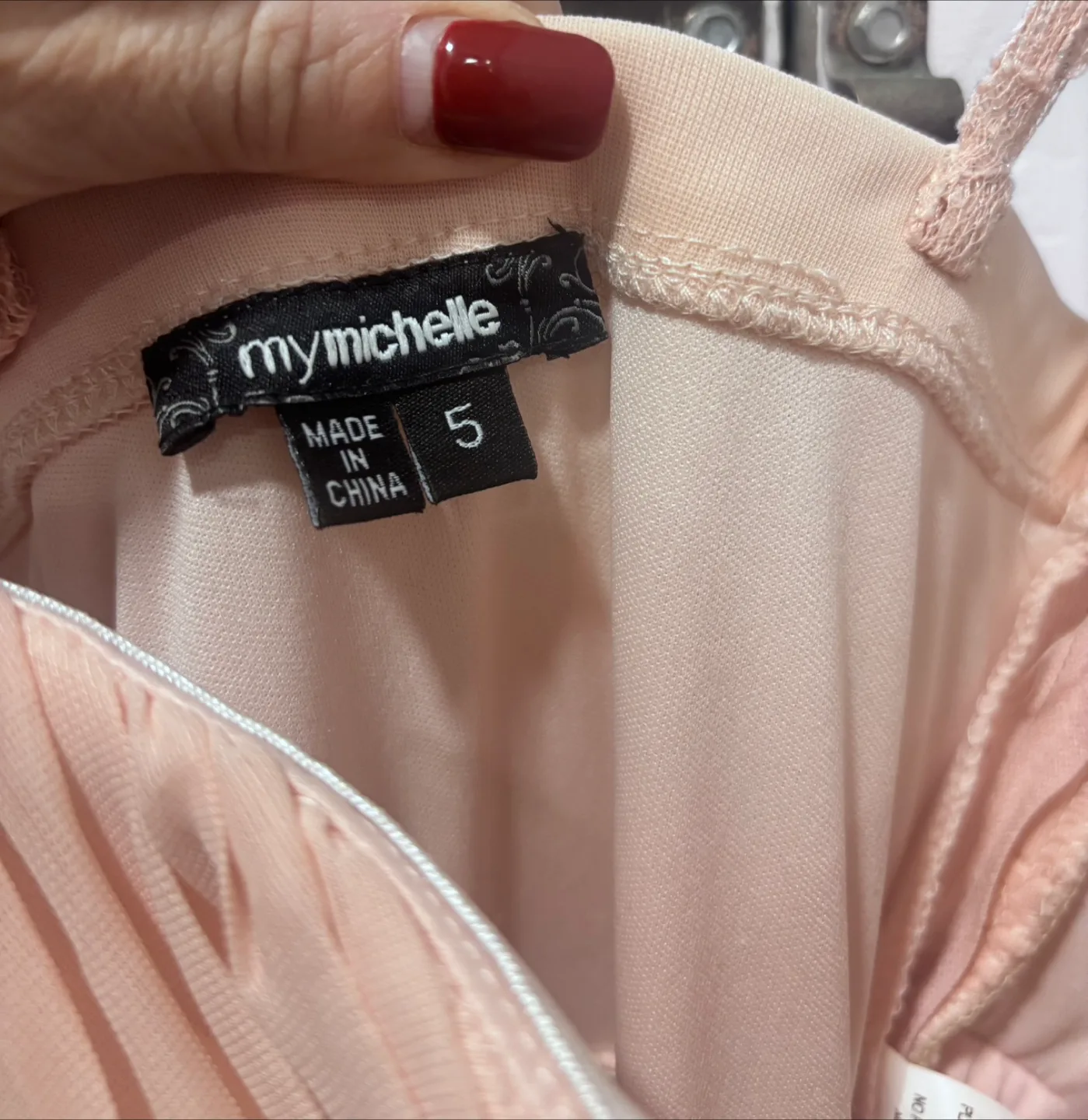 My Michelle Pink Sweetheart Lace Gown – Size 5 image indicator(8)