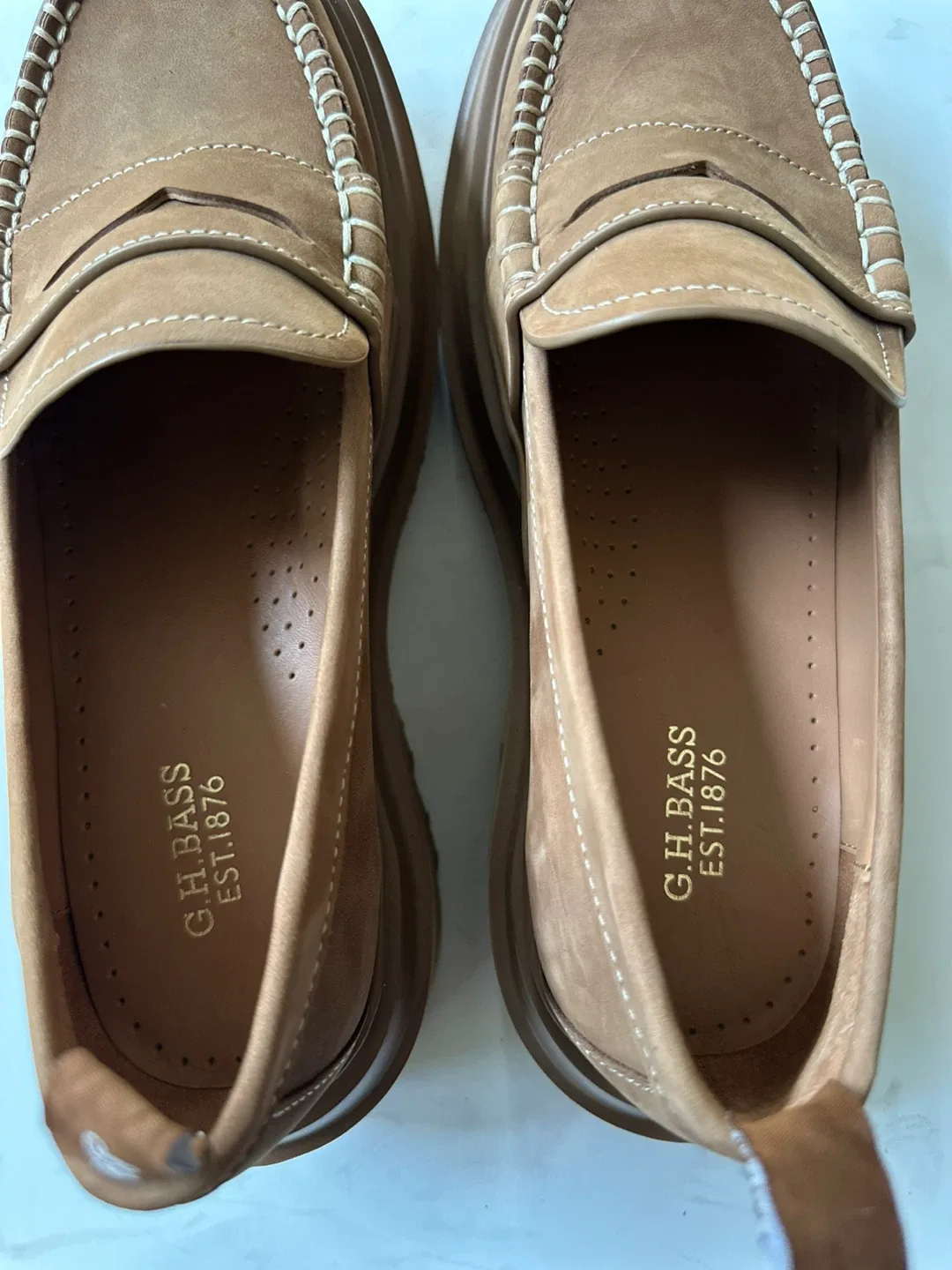 NEW!  G.H. Bass  Leather Lug Loafers Size EUR 39/ US 8-8.5 image indicator(6)