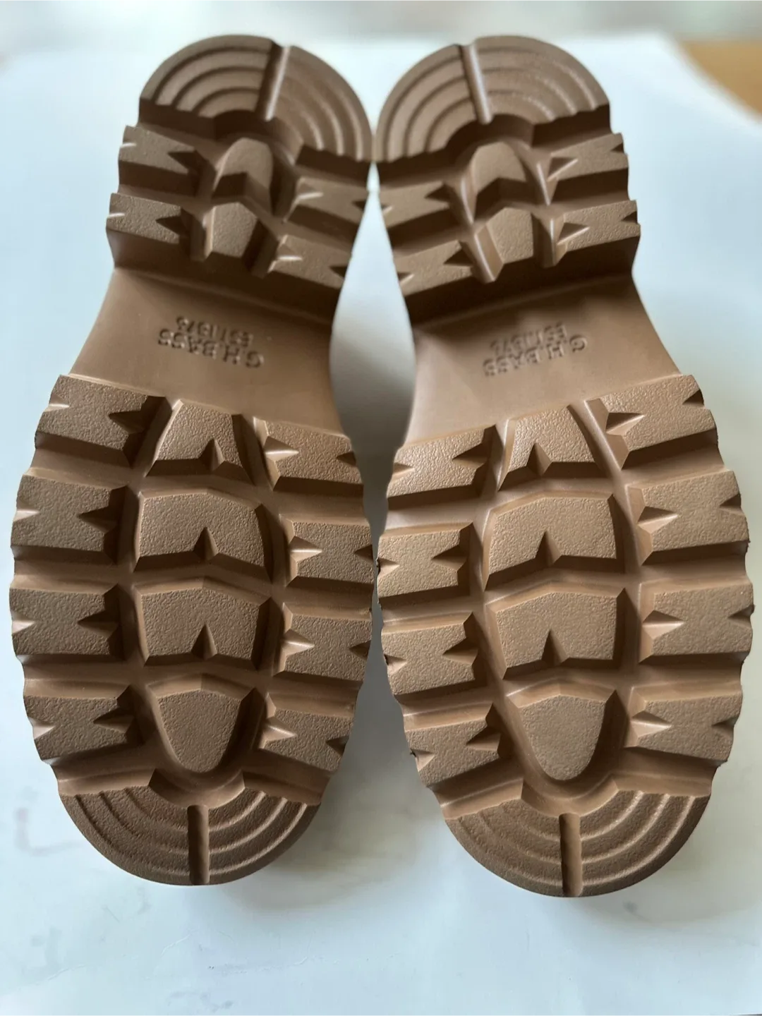 NEW!  G.H. Bass  Leather Lug Loafers Size EUR 39/ US 8-8.5 image indicator(4)