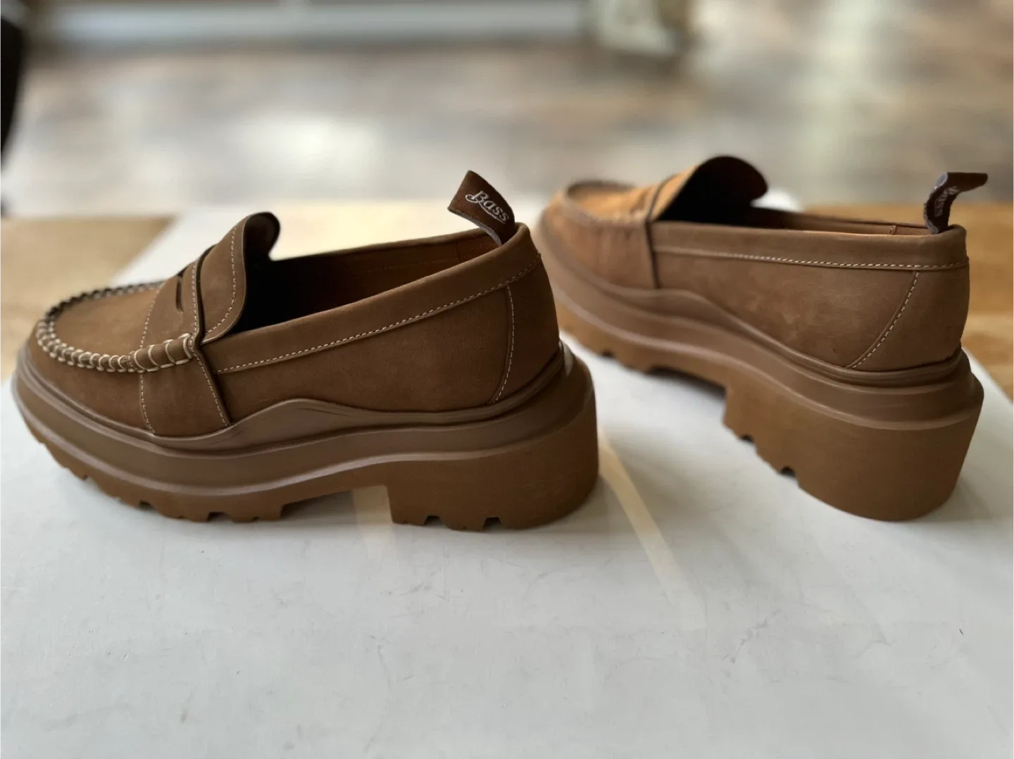 NEW!  G.H. Bass  Leather Lug Loafers Size EUR 39/ US 8-8.5 image indicator(8)