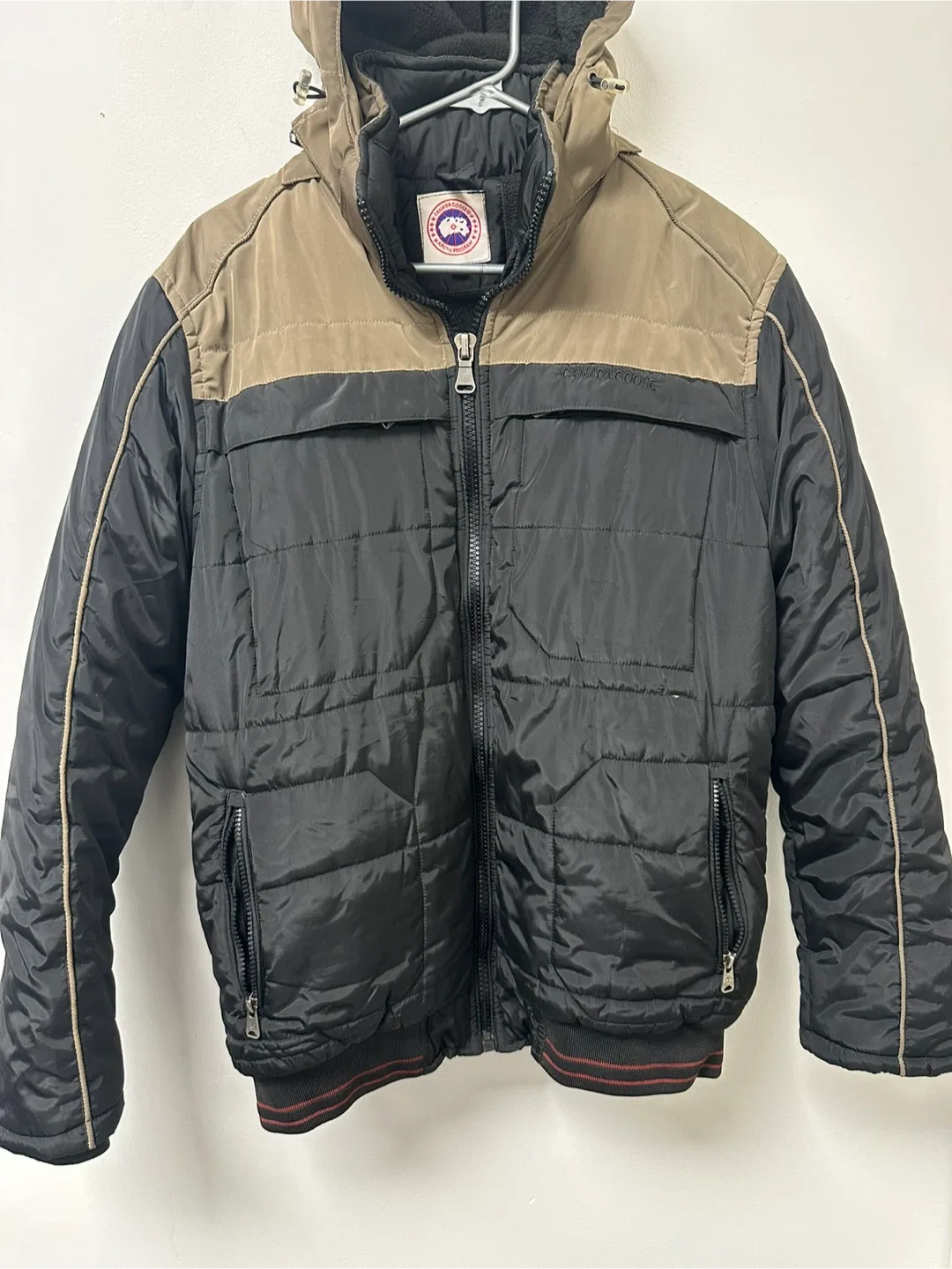 Canada Goose Puffer Jacket - Black & Tan image indicator(2)
