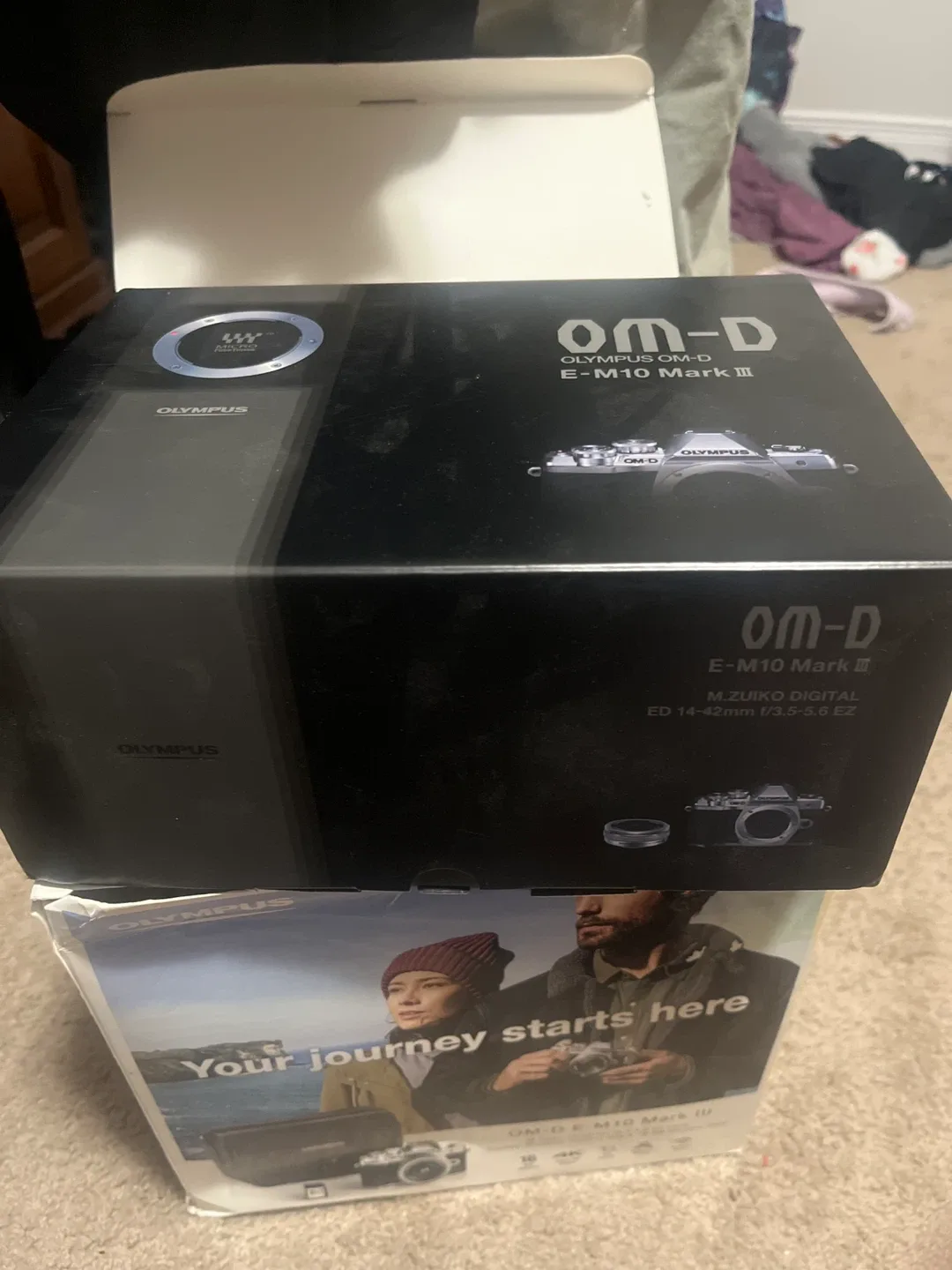 Olympus OM-D E-M10 Mark III Silver Camera Kit image indicator(3)