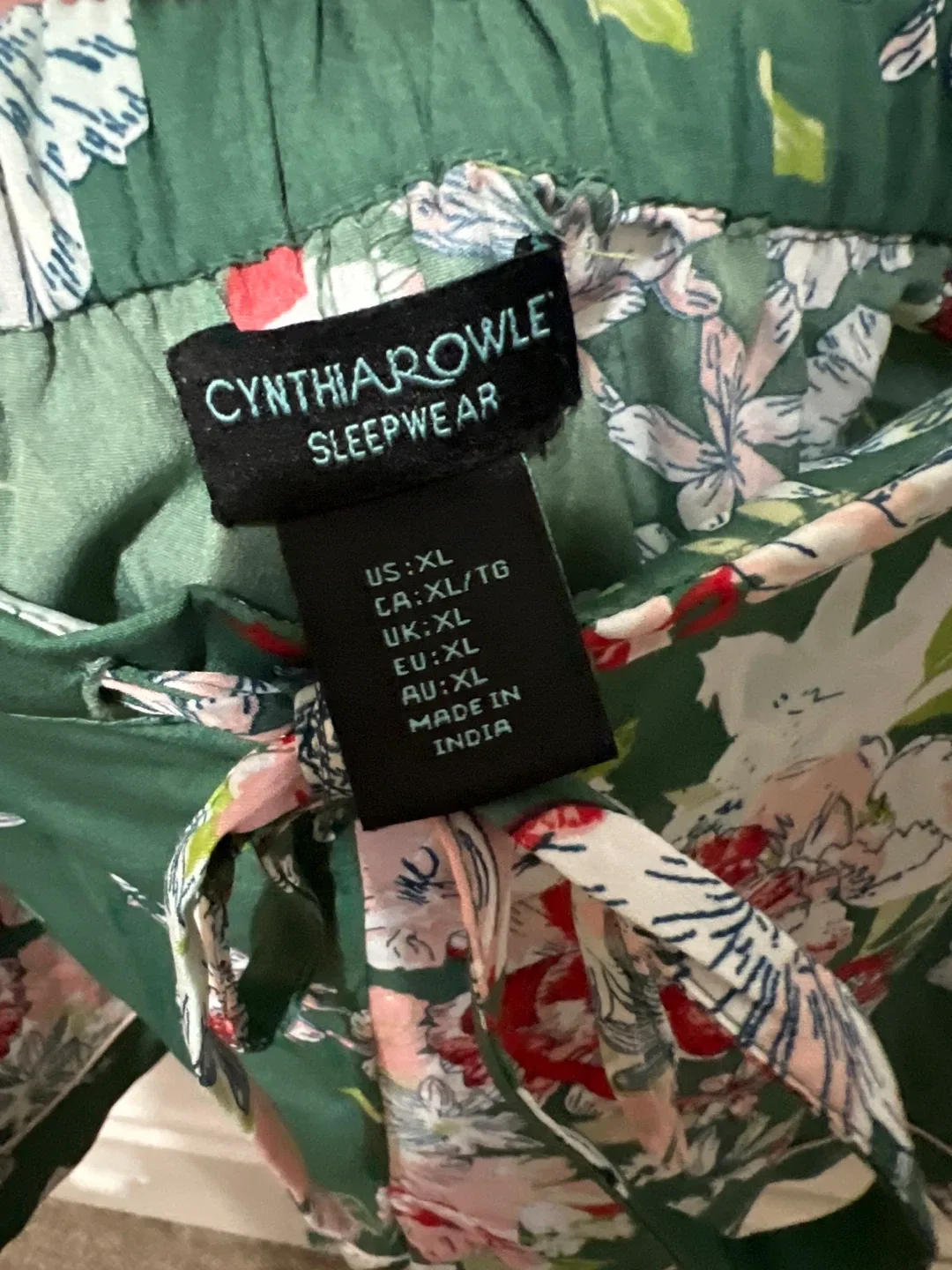 Cynthia Rowley Sleepwear Set - XL image indicator(4)