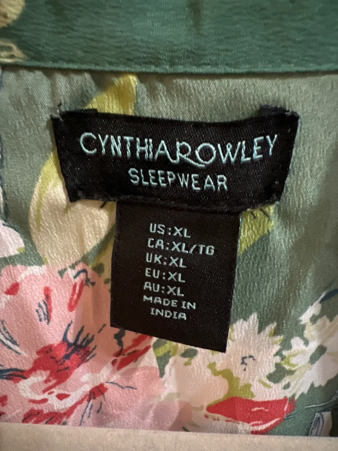 Cynthia Rowley Sleepwear Set - XL image indicator(2)