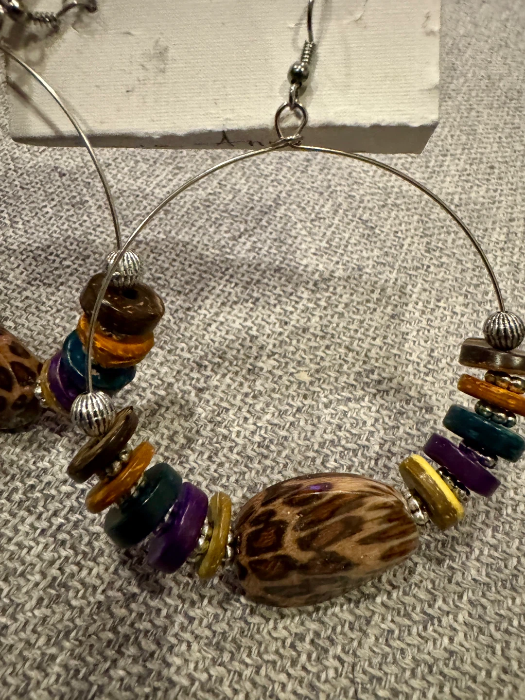Hoop Earrings with Leopard Print Detail 🥕 - photo 2
