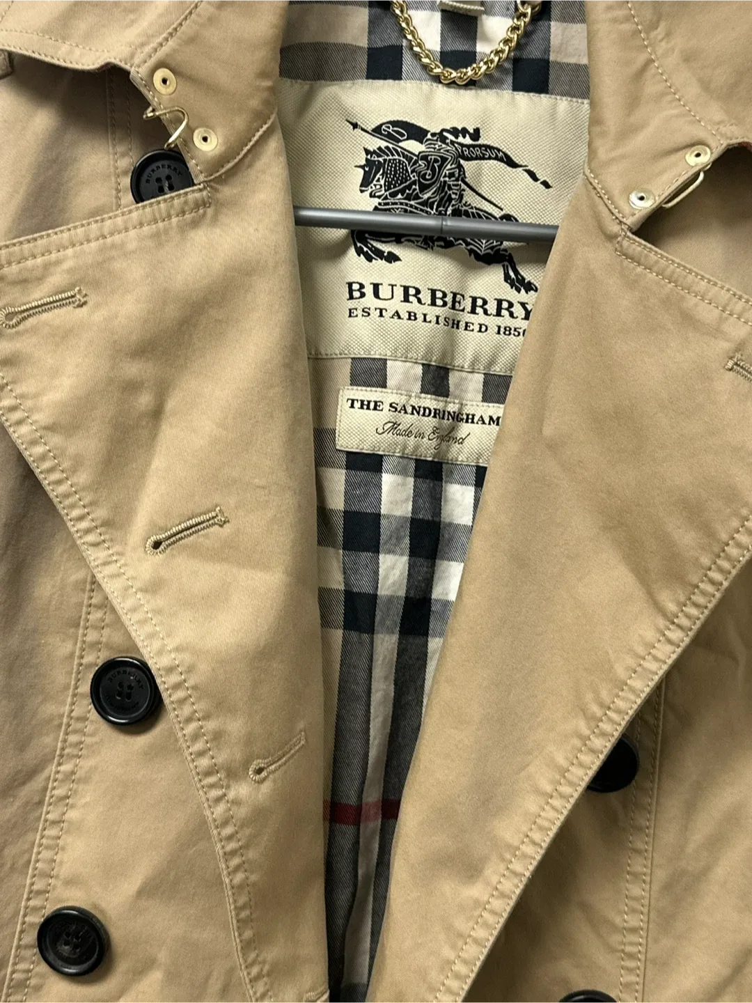Burberry The Sandringham Trench Coat - Size Medium