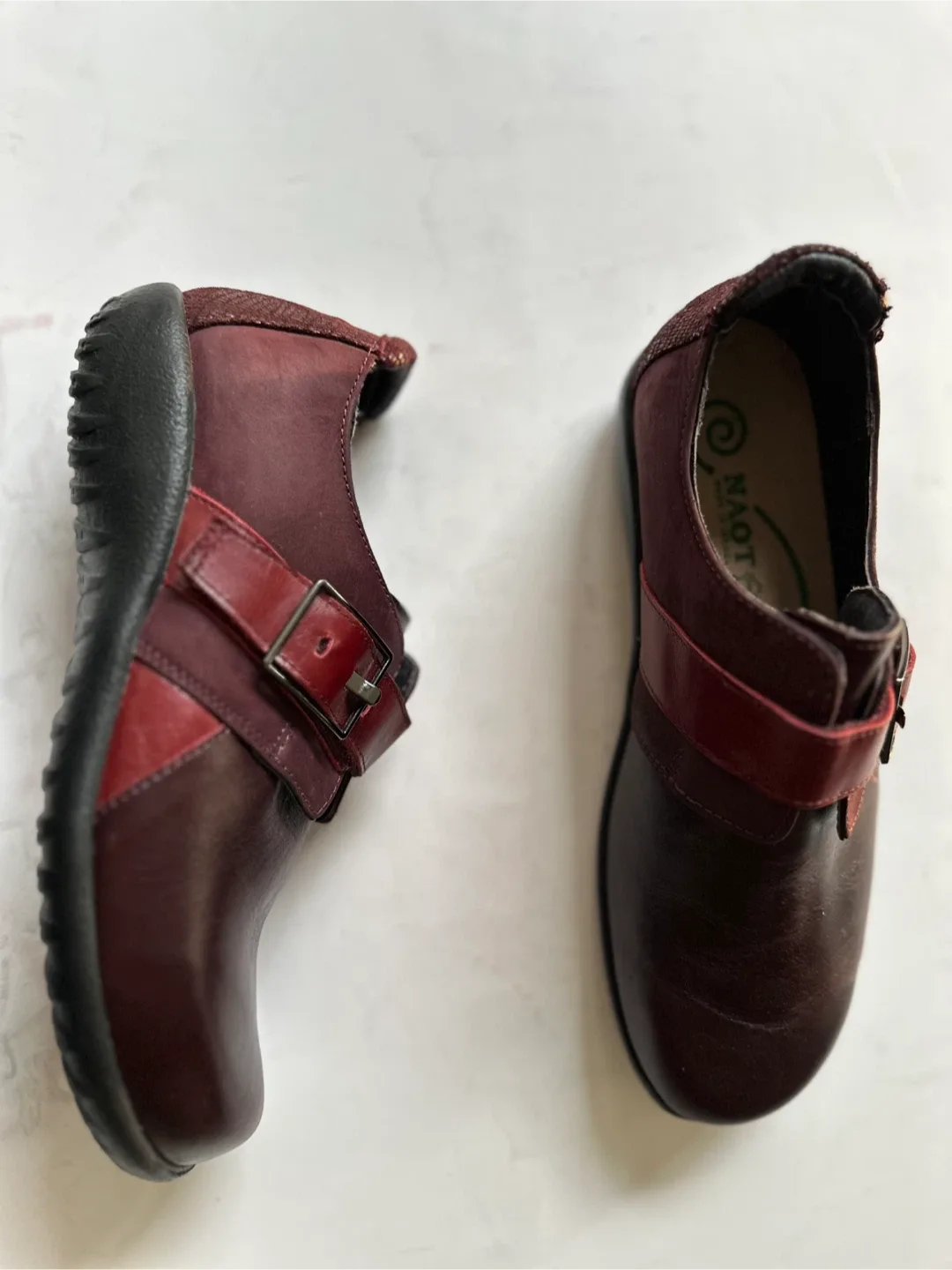 NEW!! NAOT  two- tone red Leather Clogs Size EUR 37/ US 6-6.5 image indicator(5)