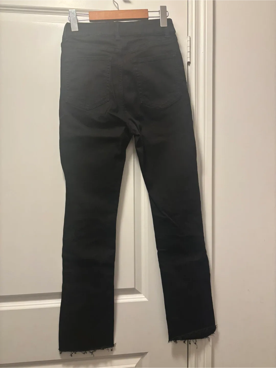 H&M Black High Waisted Skinny Jeans image indicator(2)