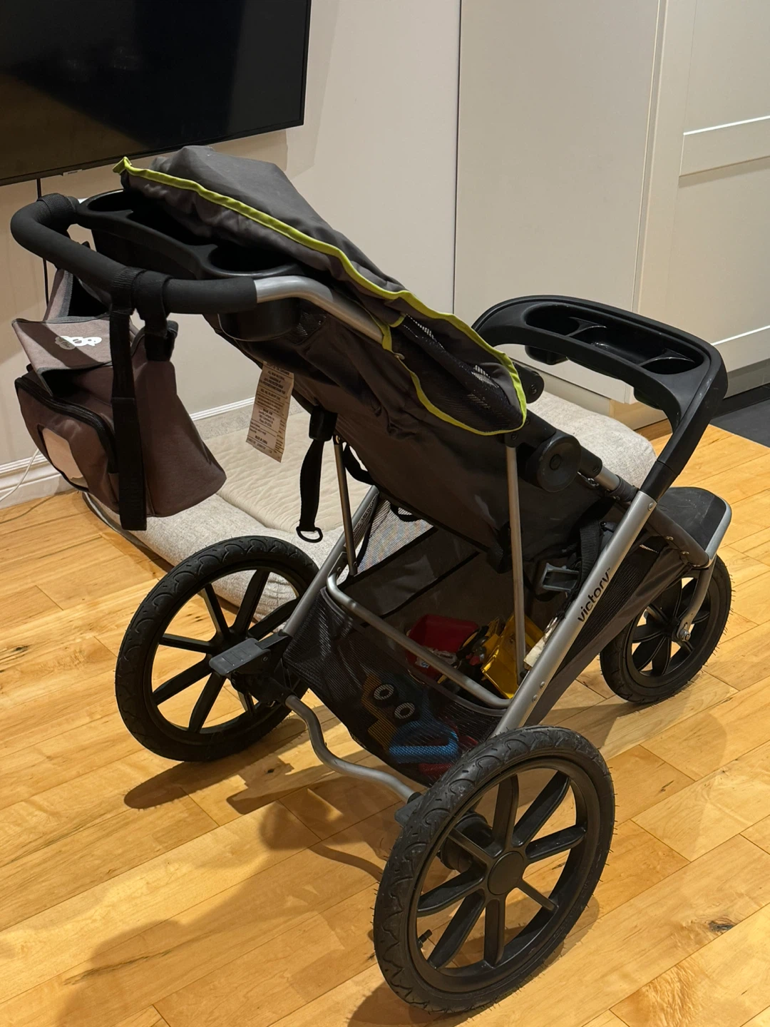 Evenflo Victory Jogging Stroller - Grey & Green - photo 5