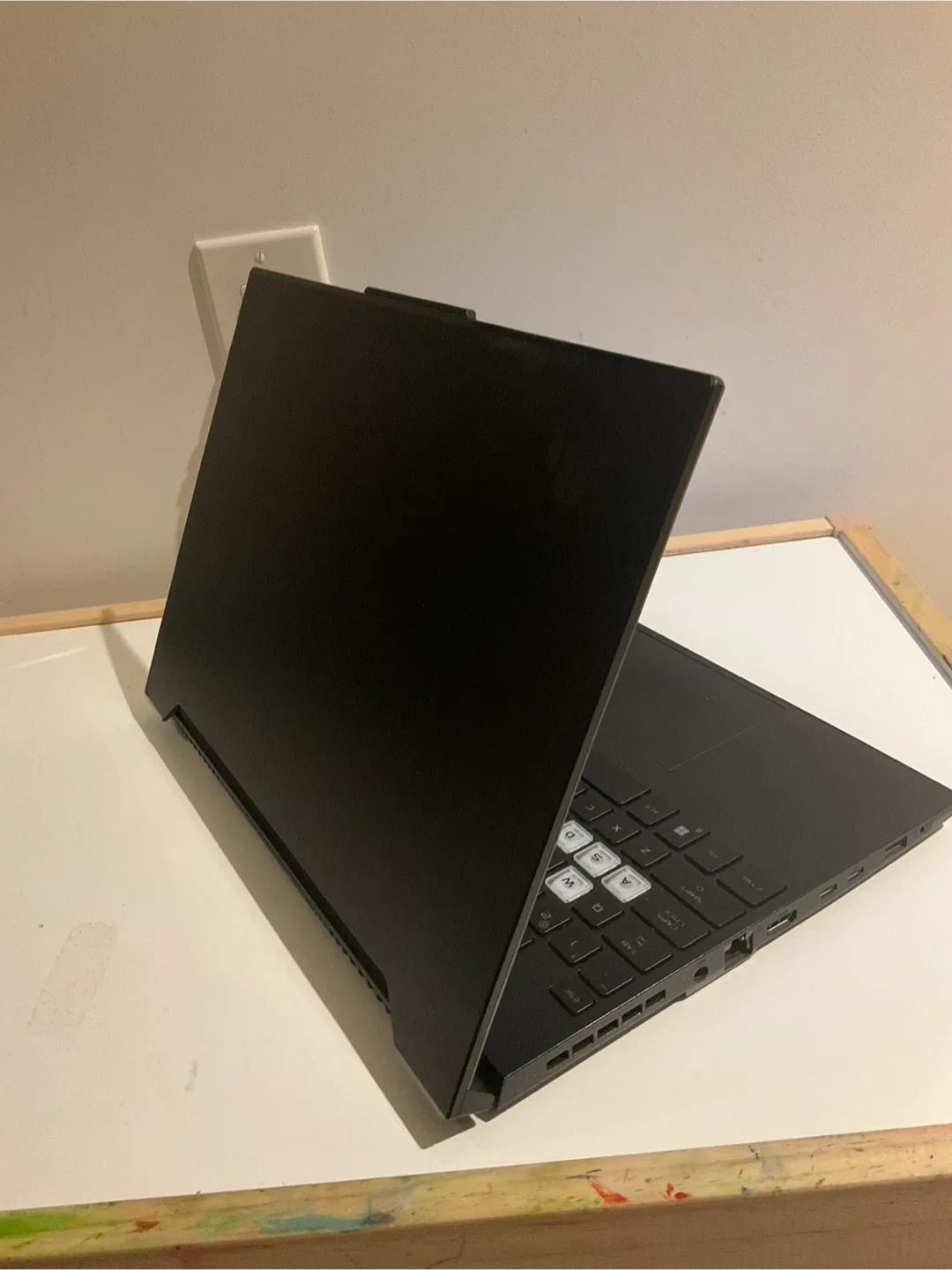 ASUS TUF Dash 15 FX517ZM Laptop image indicator(7)