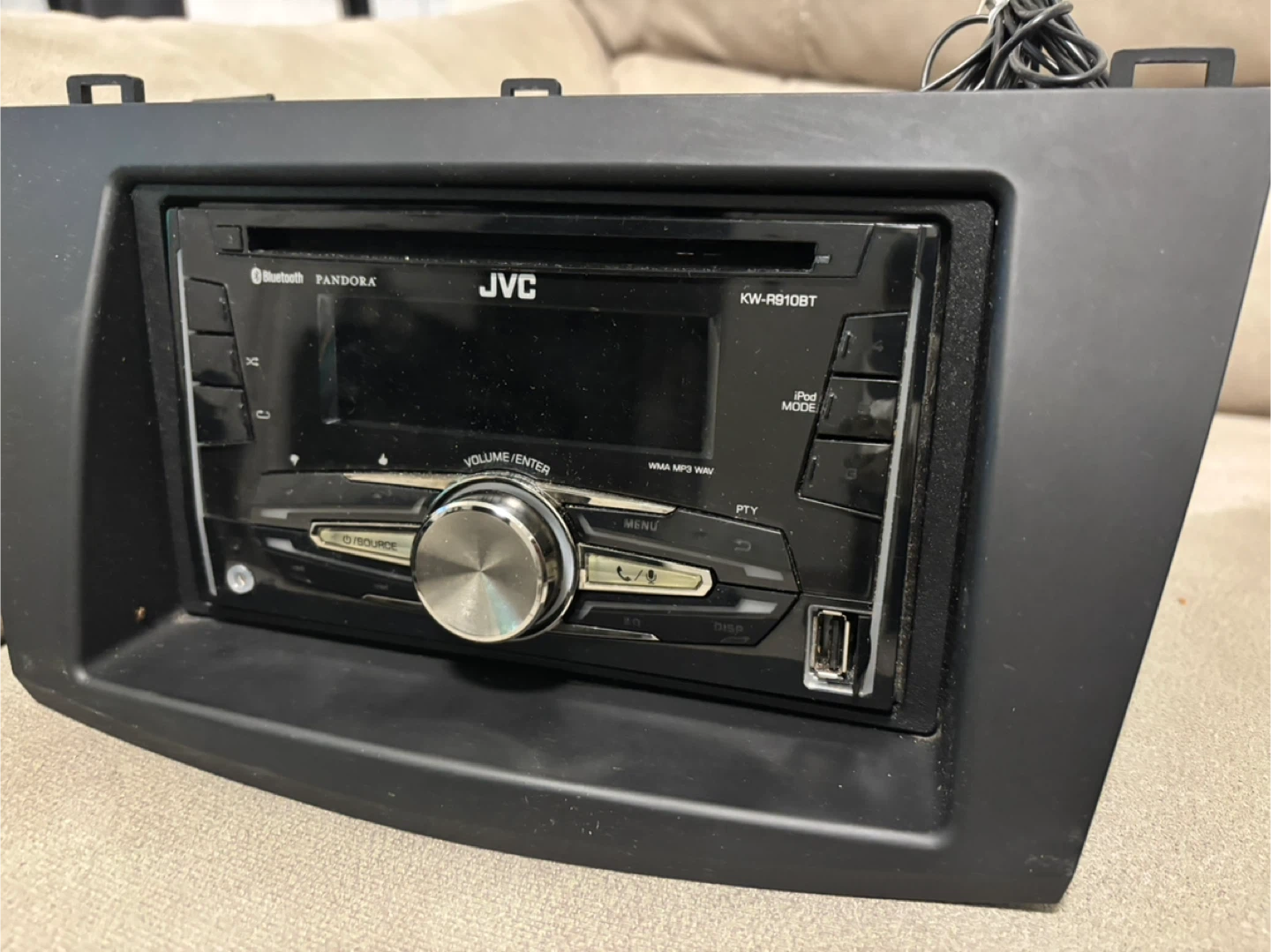 JVC KW-R910BT CD Receiver - photo 3