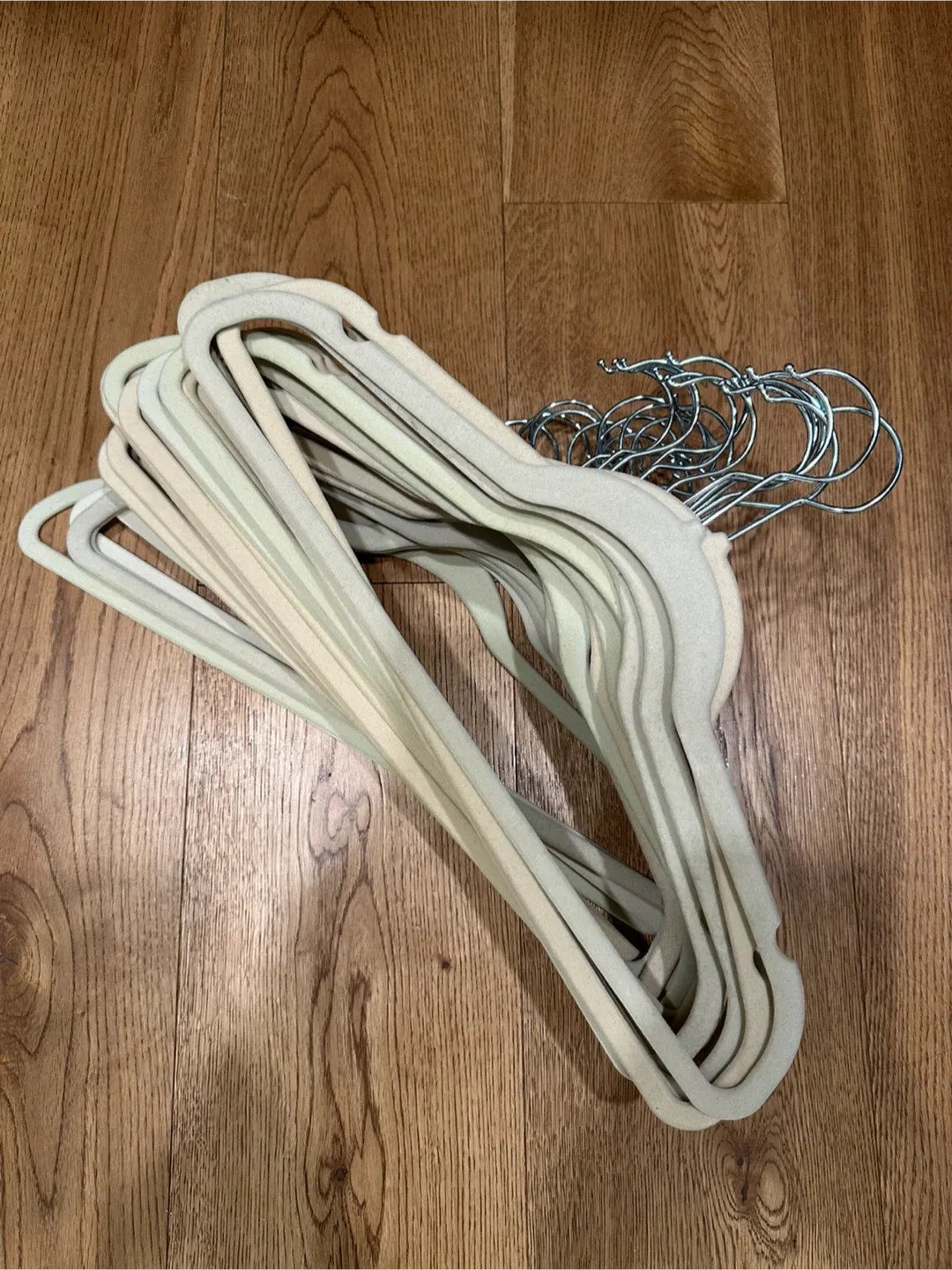 Beige Velvet Clothes Hangers - Set of 70 image indicator(2)