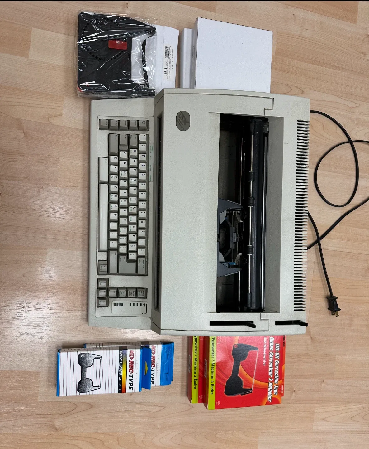 Vintage IBM Lexmark Wheelwriter 2 image indicator(2)