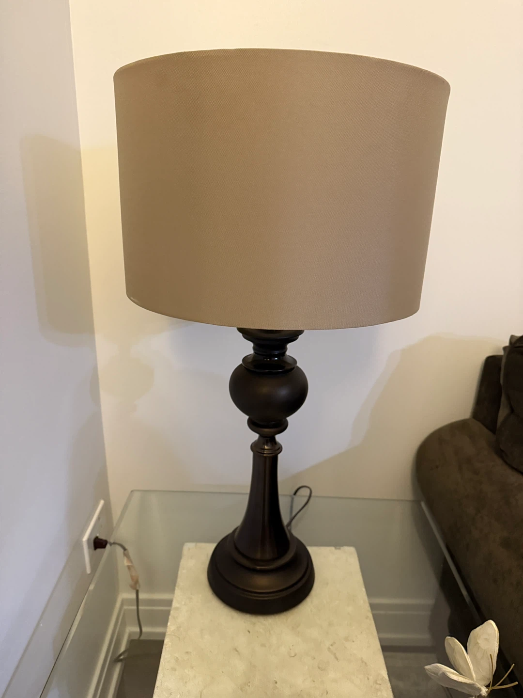 Table Lamp with Tan Shade - photo 3