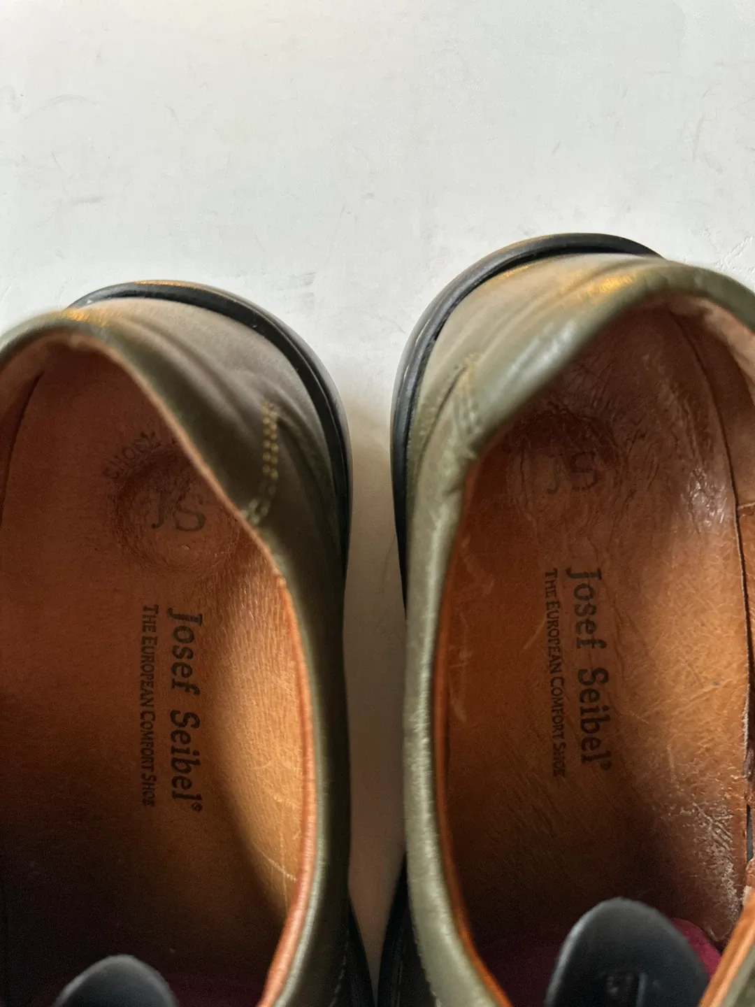 Josef Seibel Leather  Shoes - Olive Green Size EUR 40/ US 9-9.5 image indicator(3)