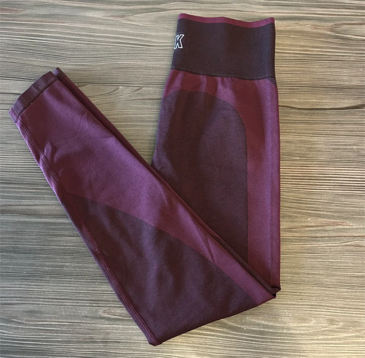 PINK Victoria's Secret Leggings image indicator(3)