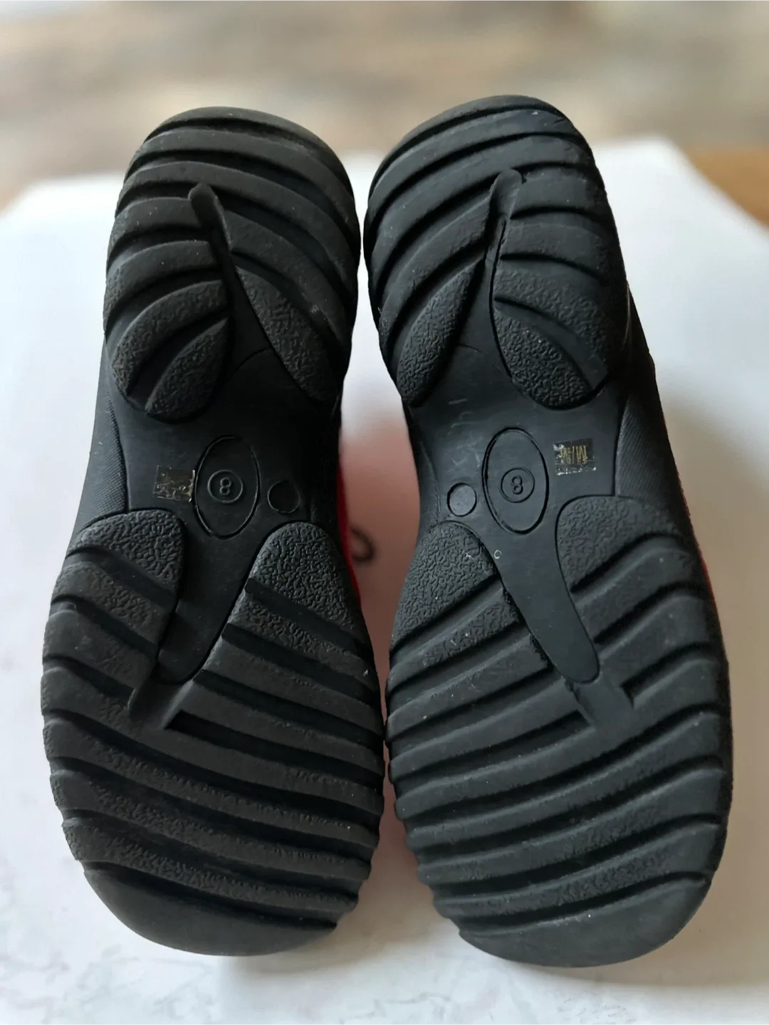 Wanderlust Red Winter Boots - Size 8 image indicator(4)