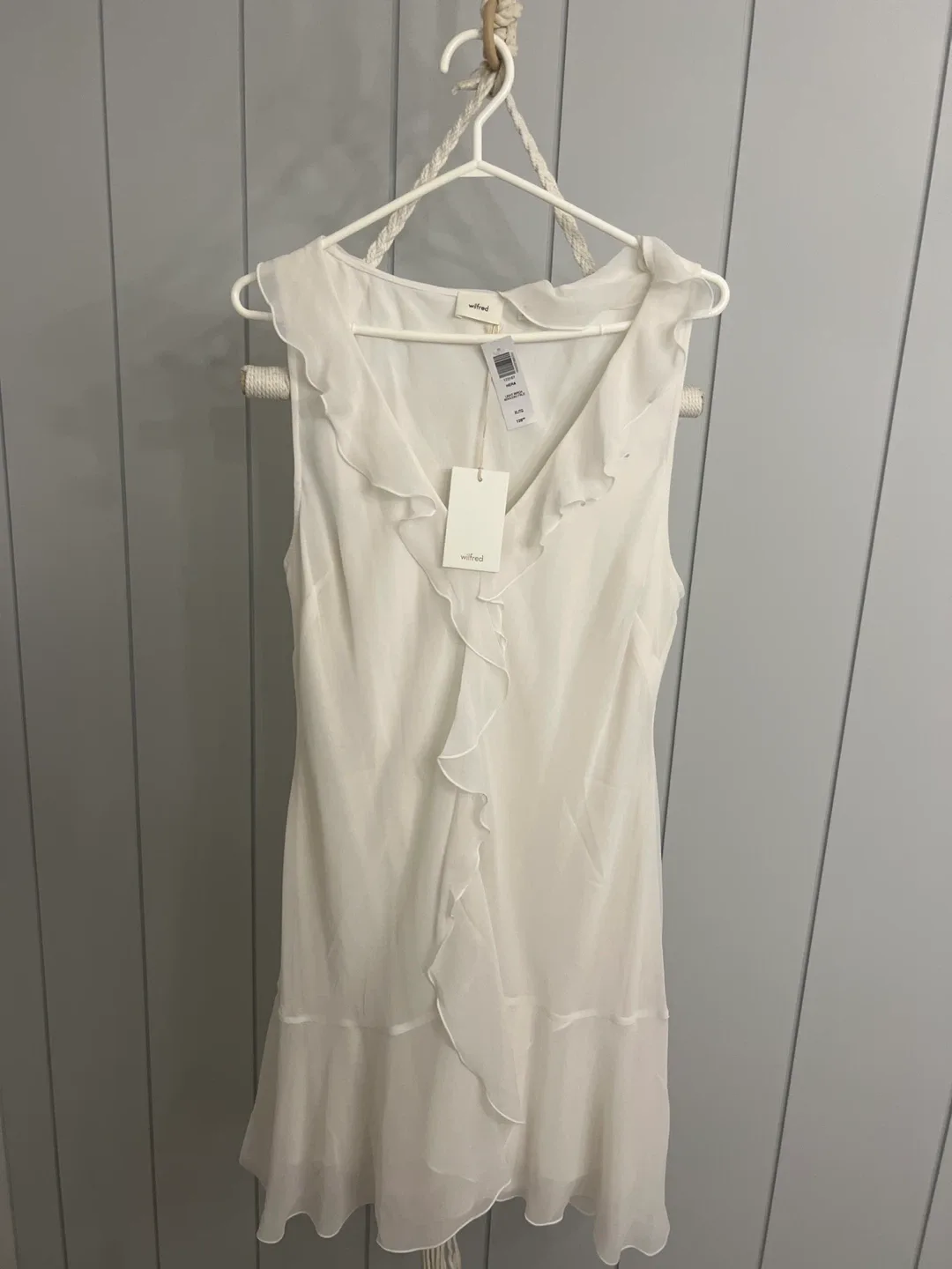 Wilfred BRAND NEW Dress Size XL image indicator(2)