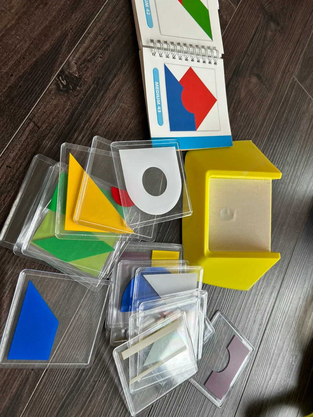 Montessori Toys Bundle image indicator(2)