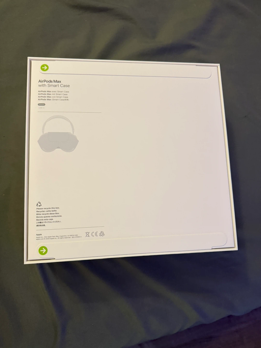 Apple AirPods Max with Smart Case - Like New! - photo 2