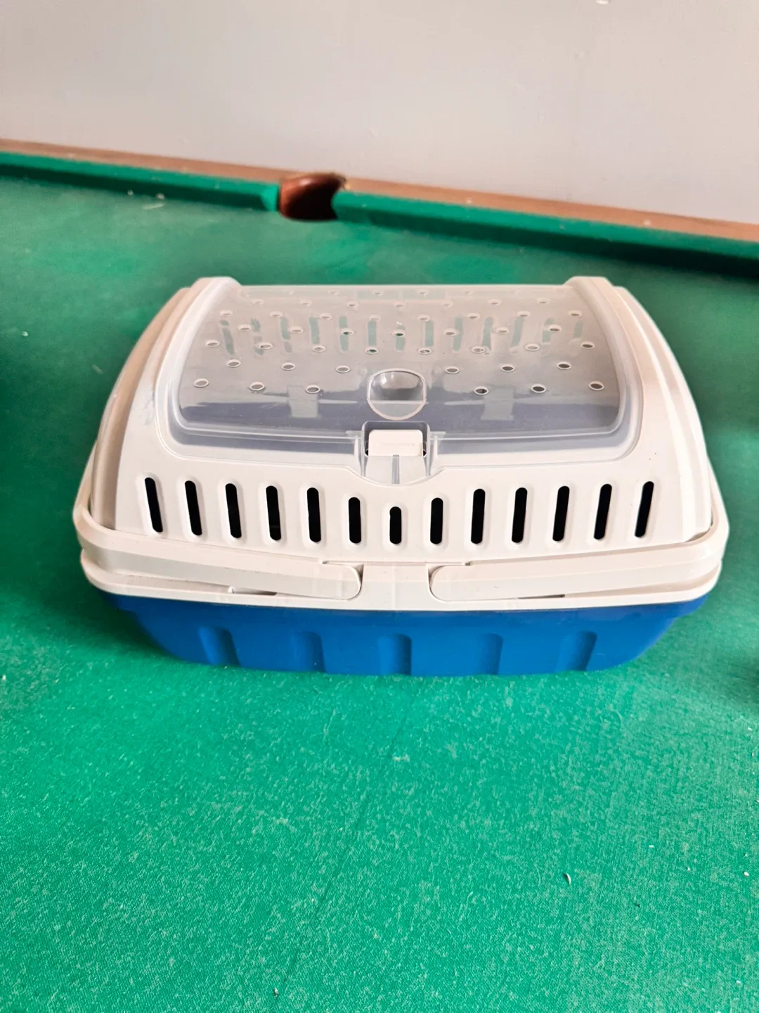 Small Pet Carrier image indicator(2)