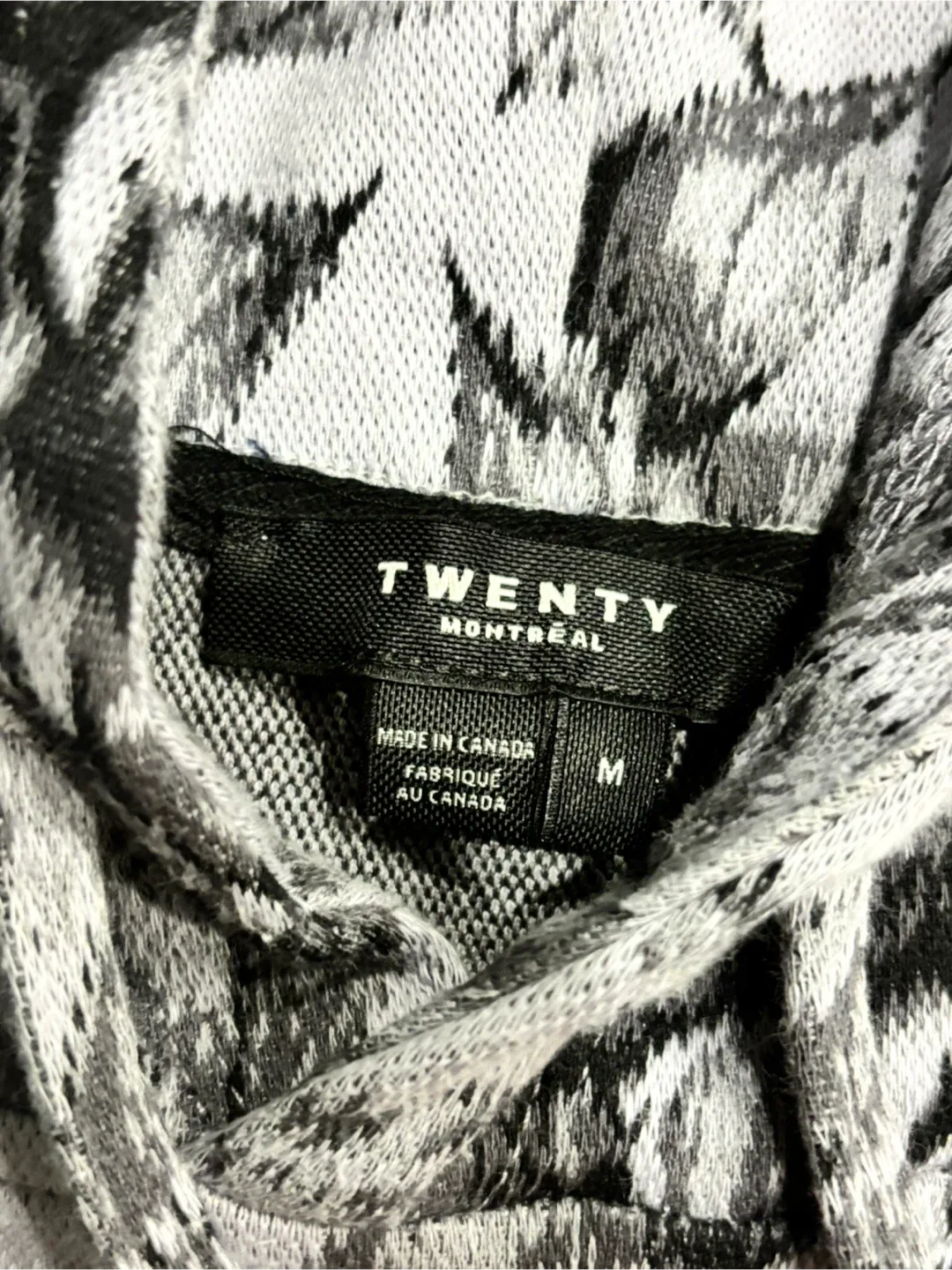 LIKE NEW matching sweat set - TWENTY Shorts + Hoodie (M) image indicator(2)