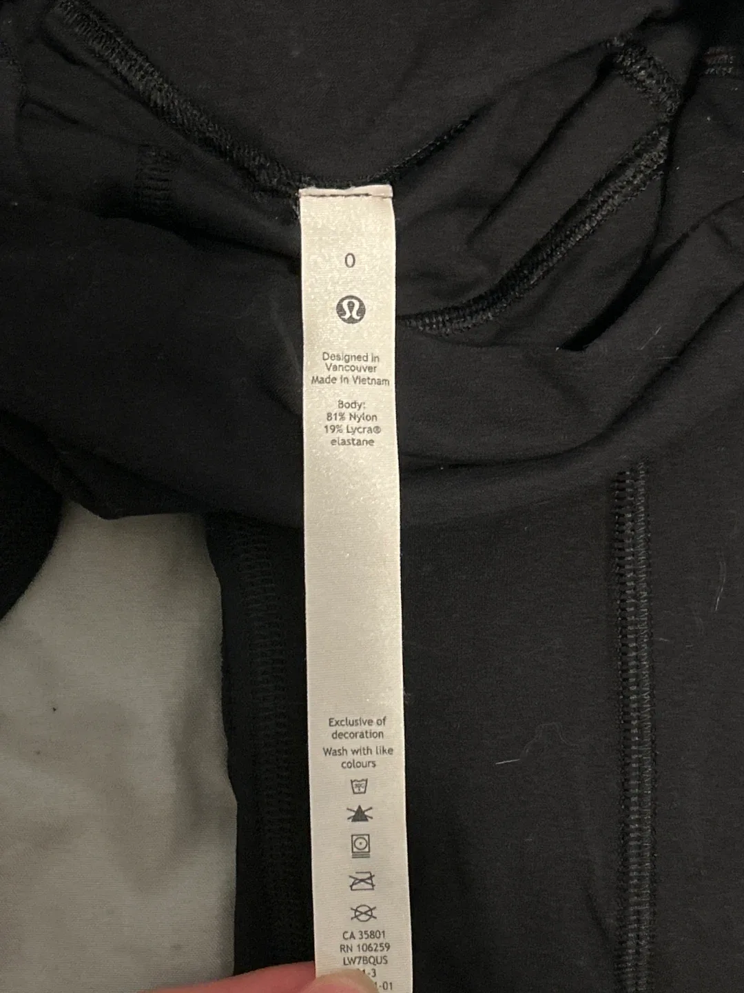 #cleanout Lululemon Align High Rise Short 8" - Size 0 - Black image indicator(3)